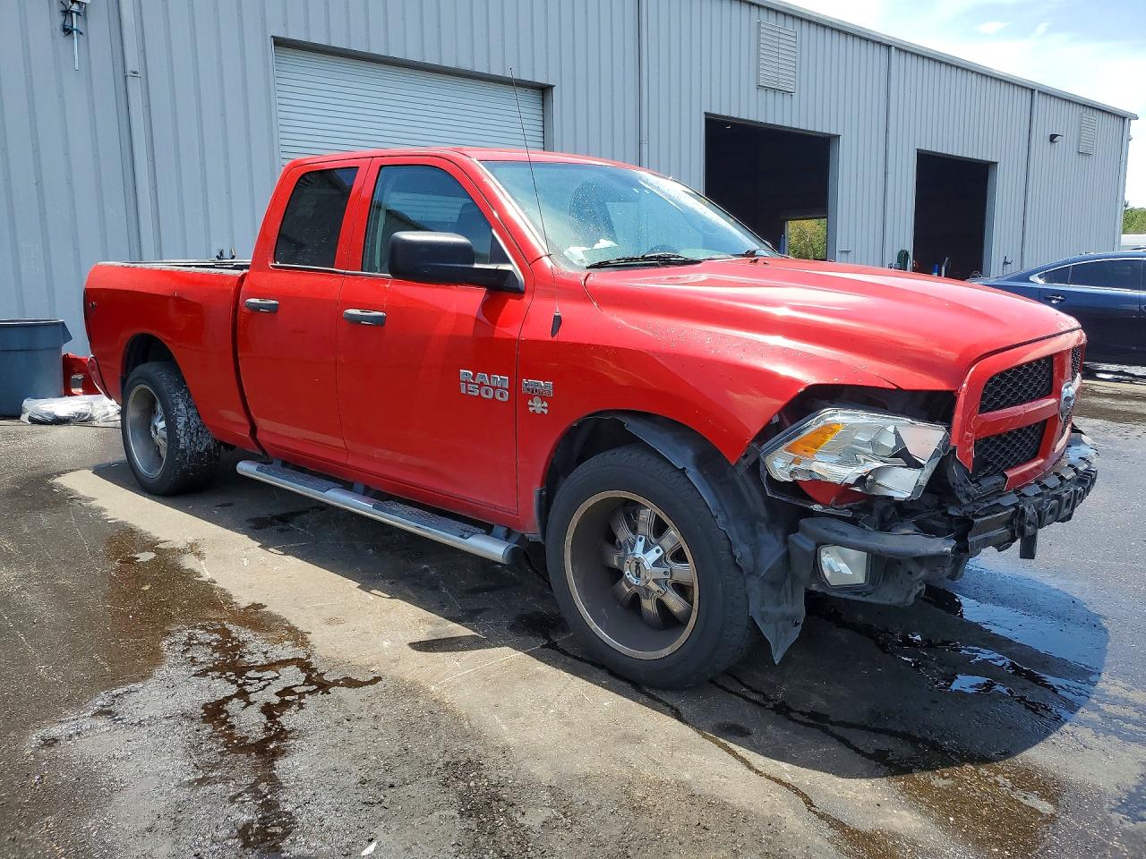 2015 Ram 1500 St Red vin: 1C6RR6FT0FS779731