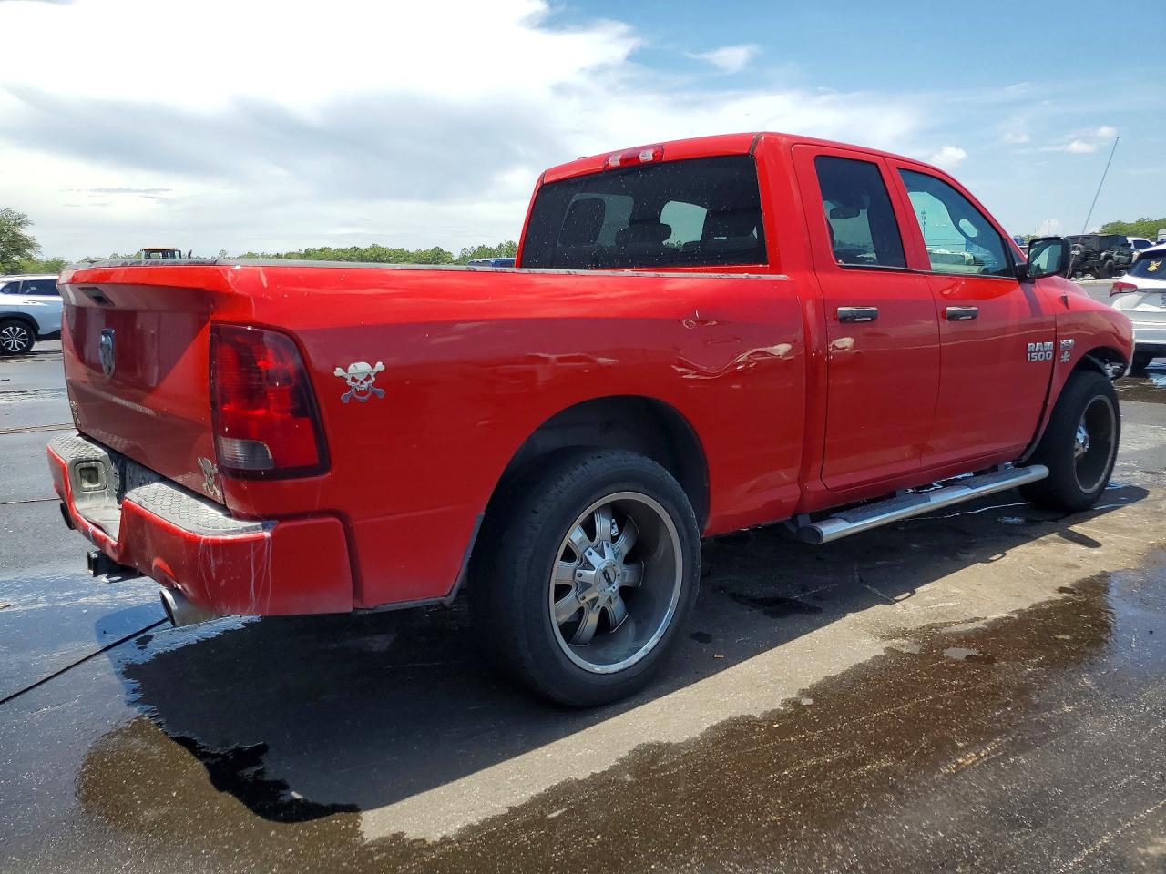 2015 Ram 1500 St Red vin: 1C6RR6FT0FS779731