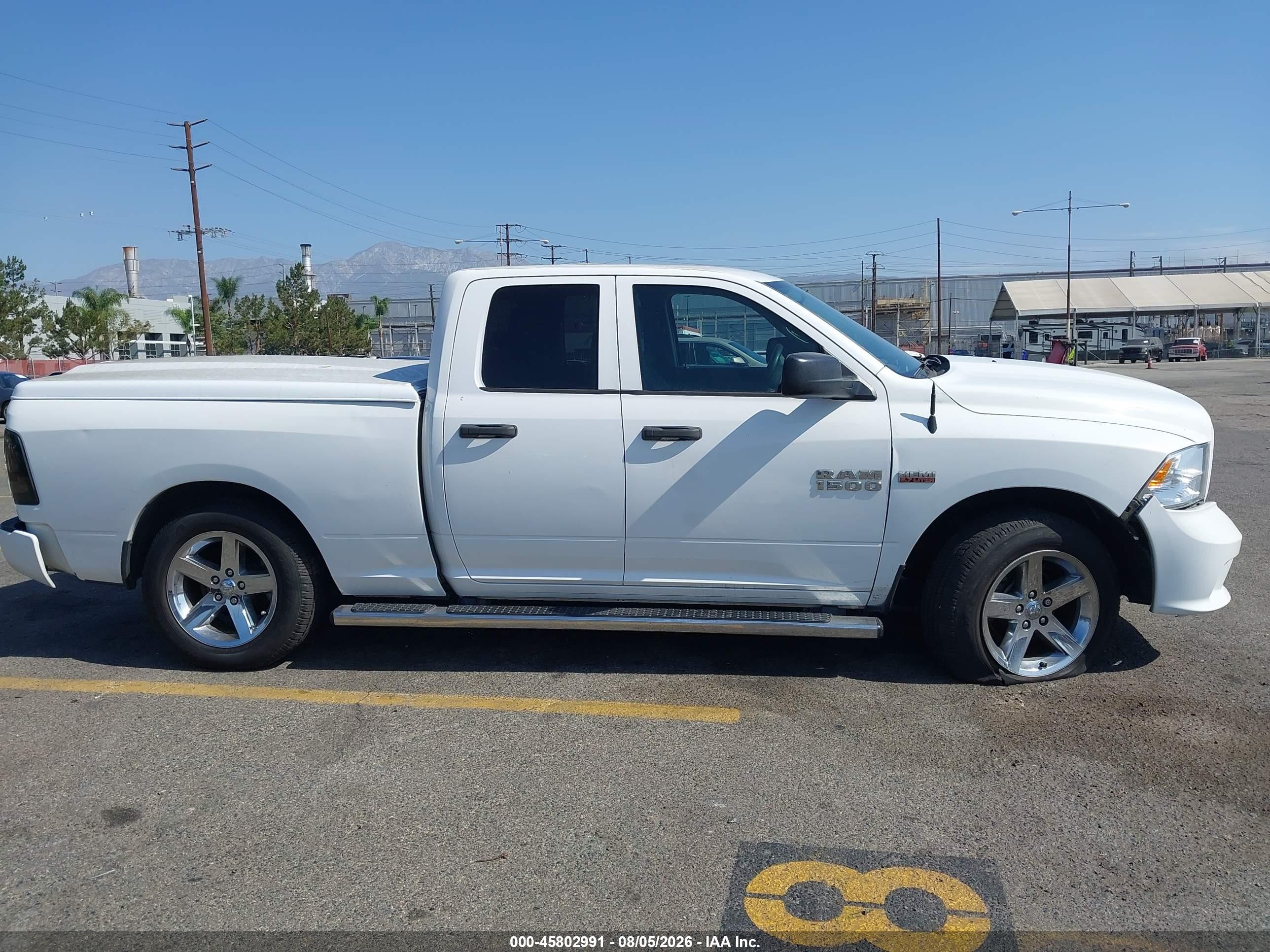 2013 Ram 1500 Express White vin: 1C6RR6FT2DS573131