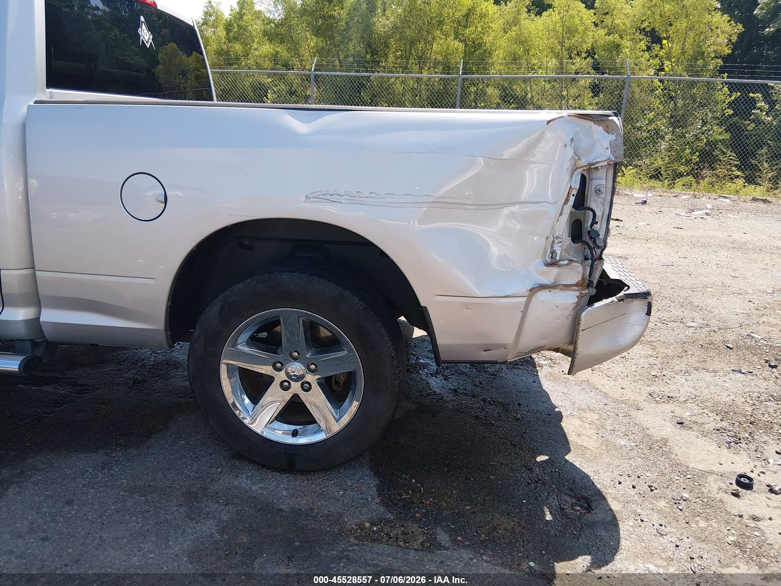 2014 Ram 1500 Express Silver vin: 1C6RR6FT2ES101559