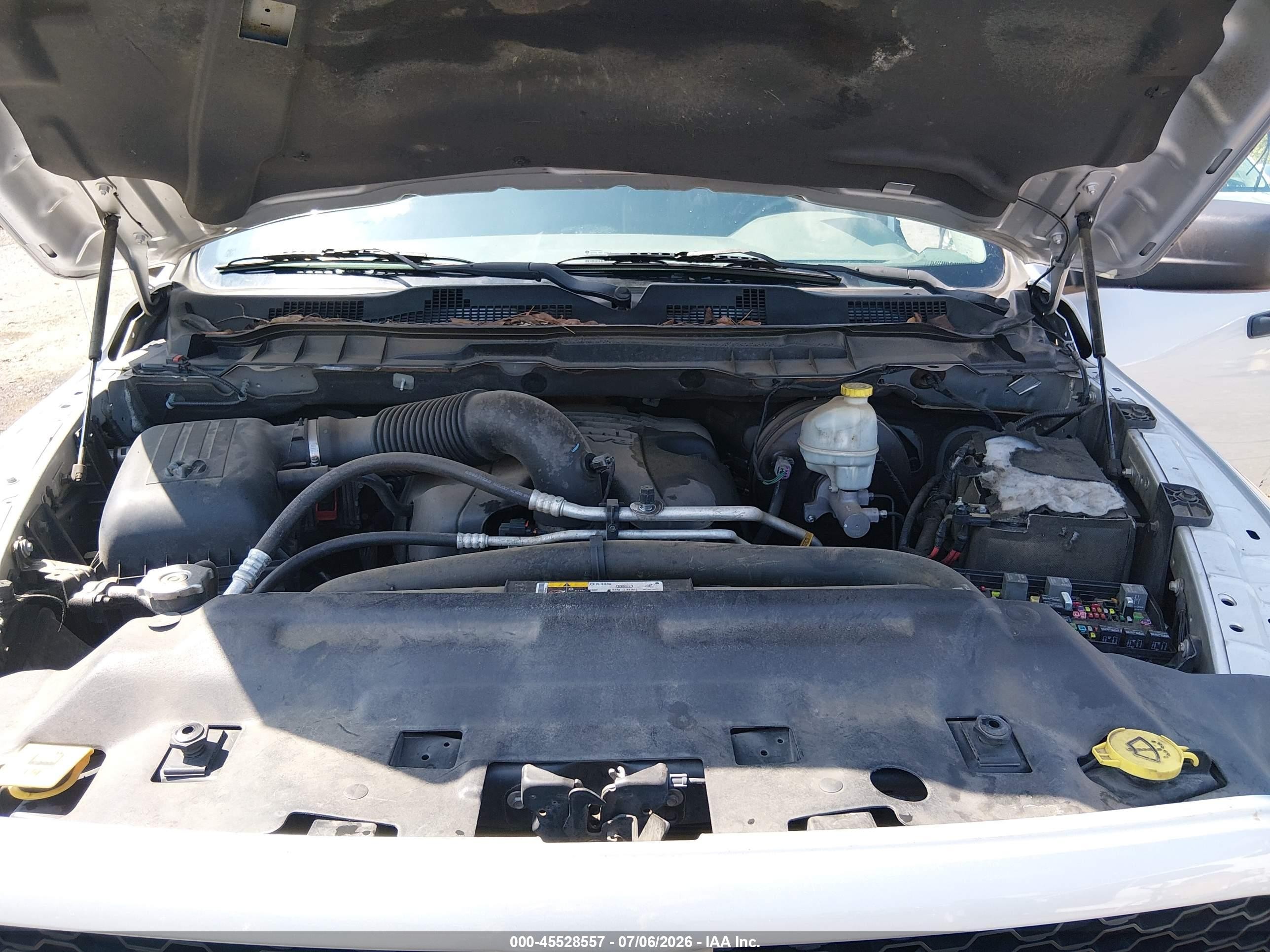 2014 Ram 1500 Express Silver vin: 1C6RR6FT2ES101559