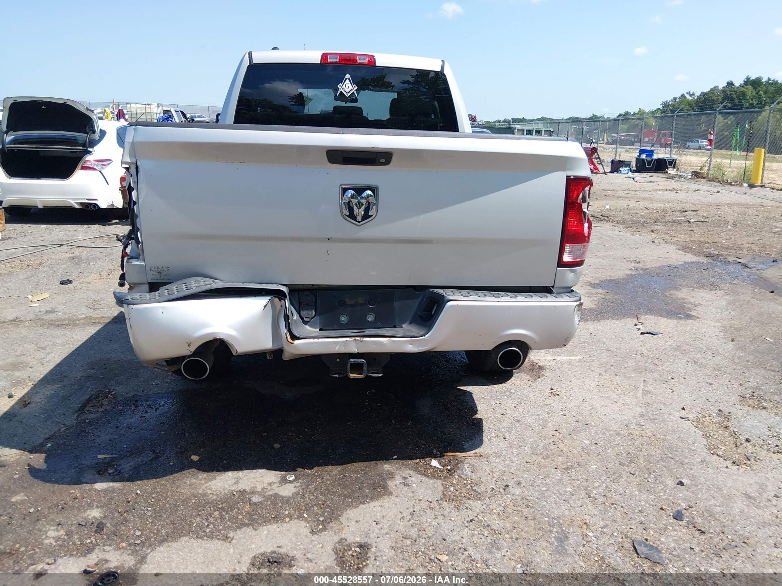2014 Ram 1500 Express Silver vin: 1C6RR6FT2ES101559