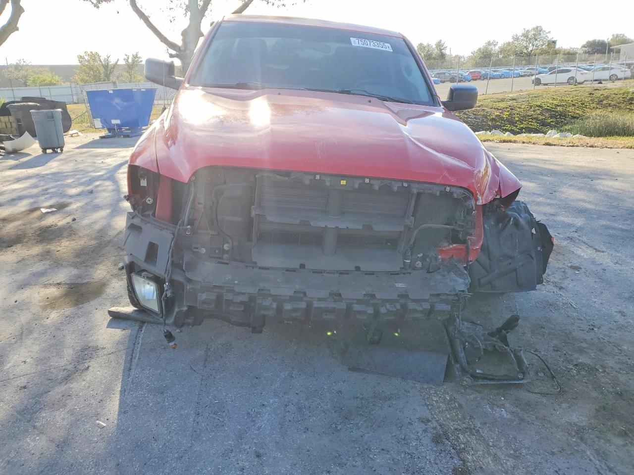 2015 Ram 1500 St Red vin: 1C6RR6FT2FS567445