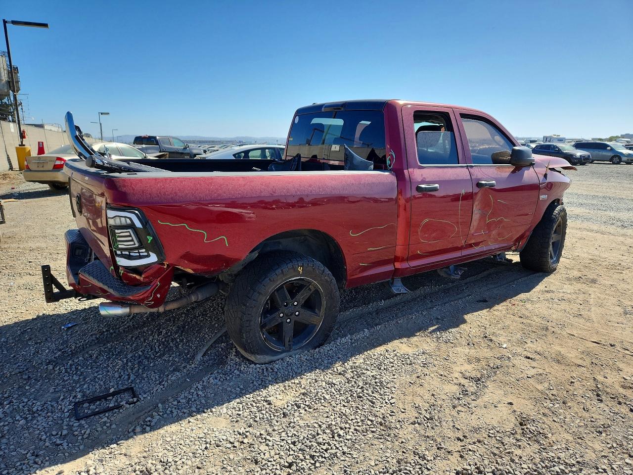 2015 Ram 1500 St Burgundy vin: 1C6RR6FT2FS651006