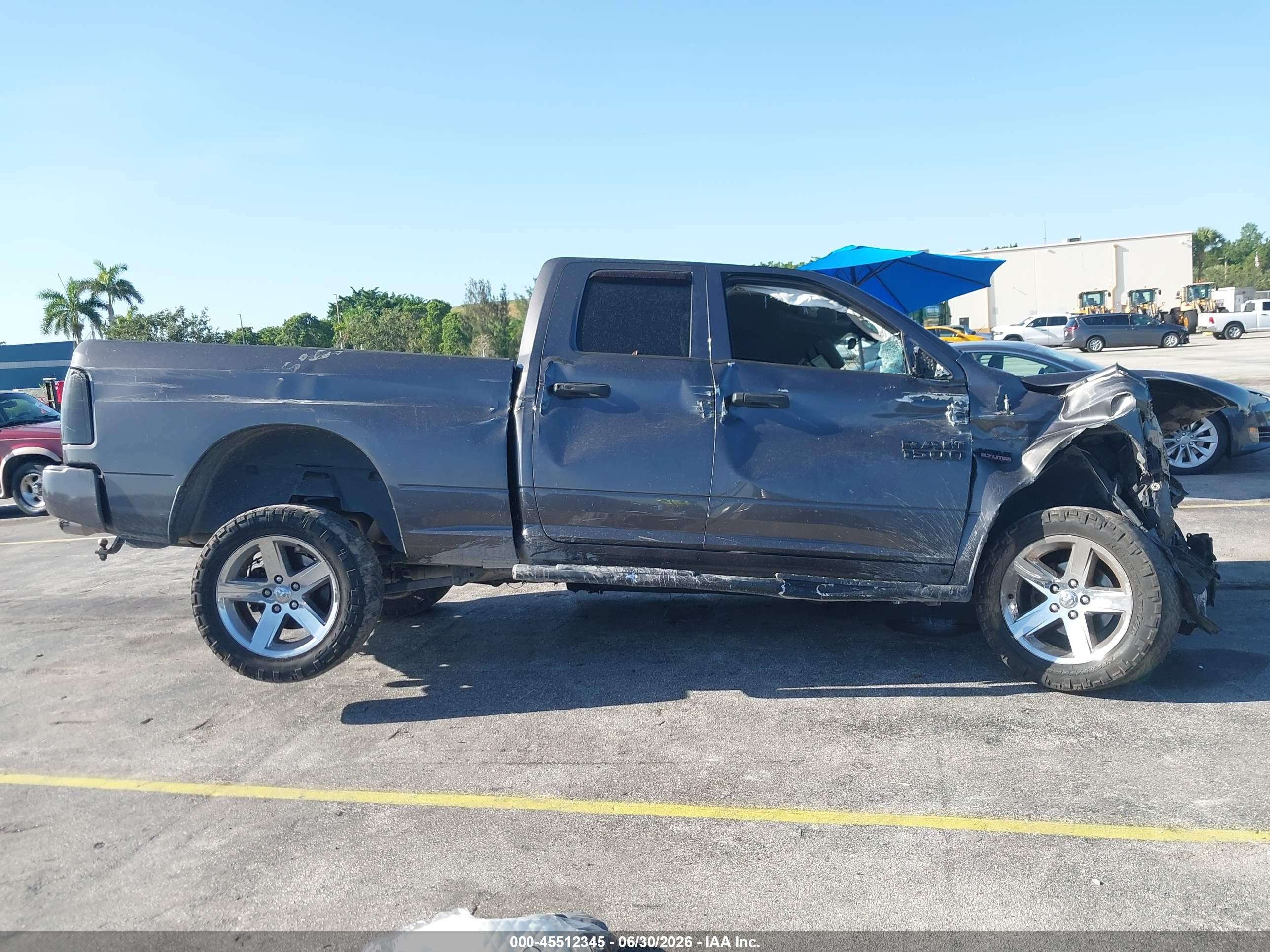 2015 Ram 1500 Express Серый vin: 1C6RR6FT2FS779343