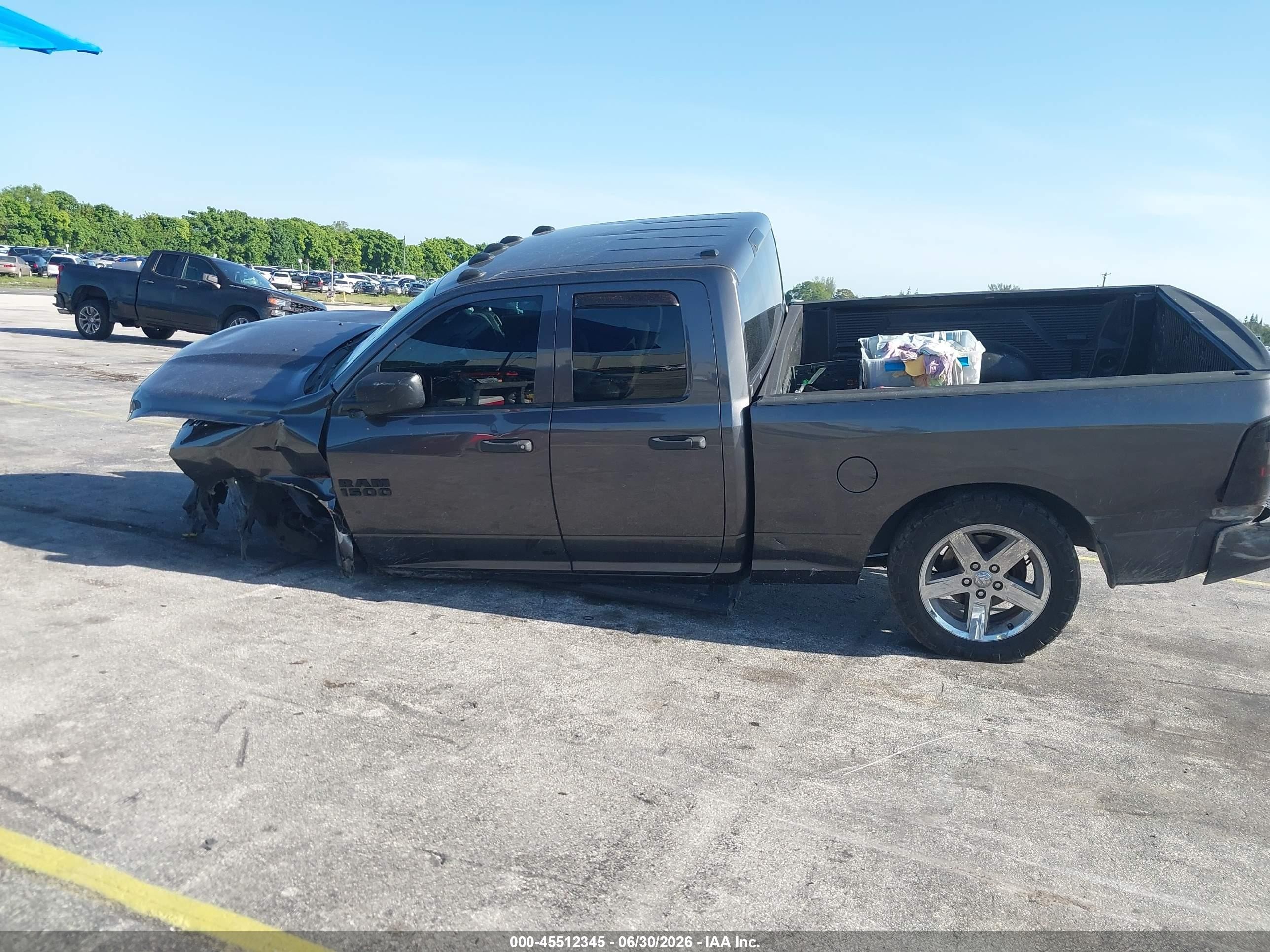 2015 Ram 1500 Express Серый vin: 1C6RR6FT2FS779343