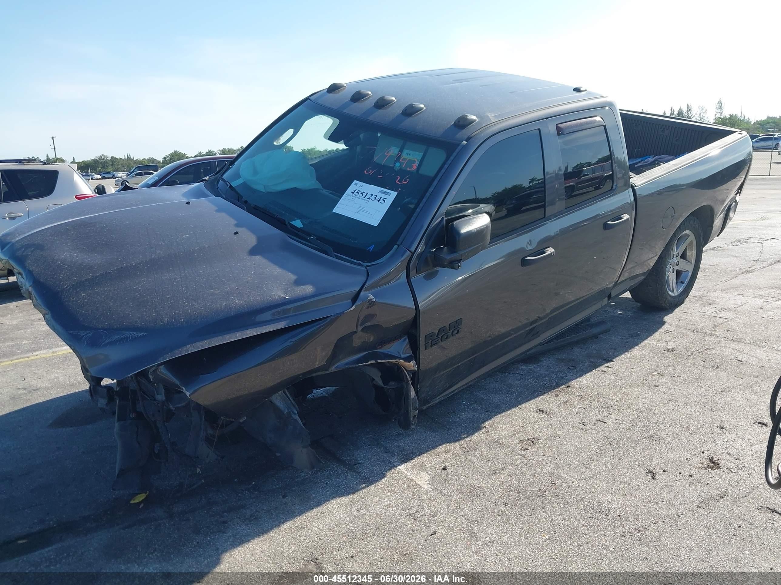 2015 Ram 1500 Express Серый vin: 1C6RR6FT2FS779343