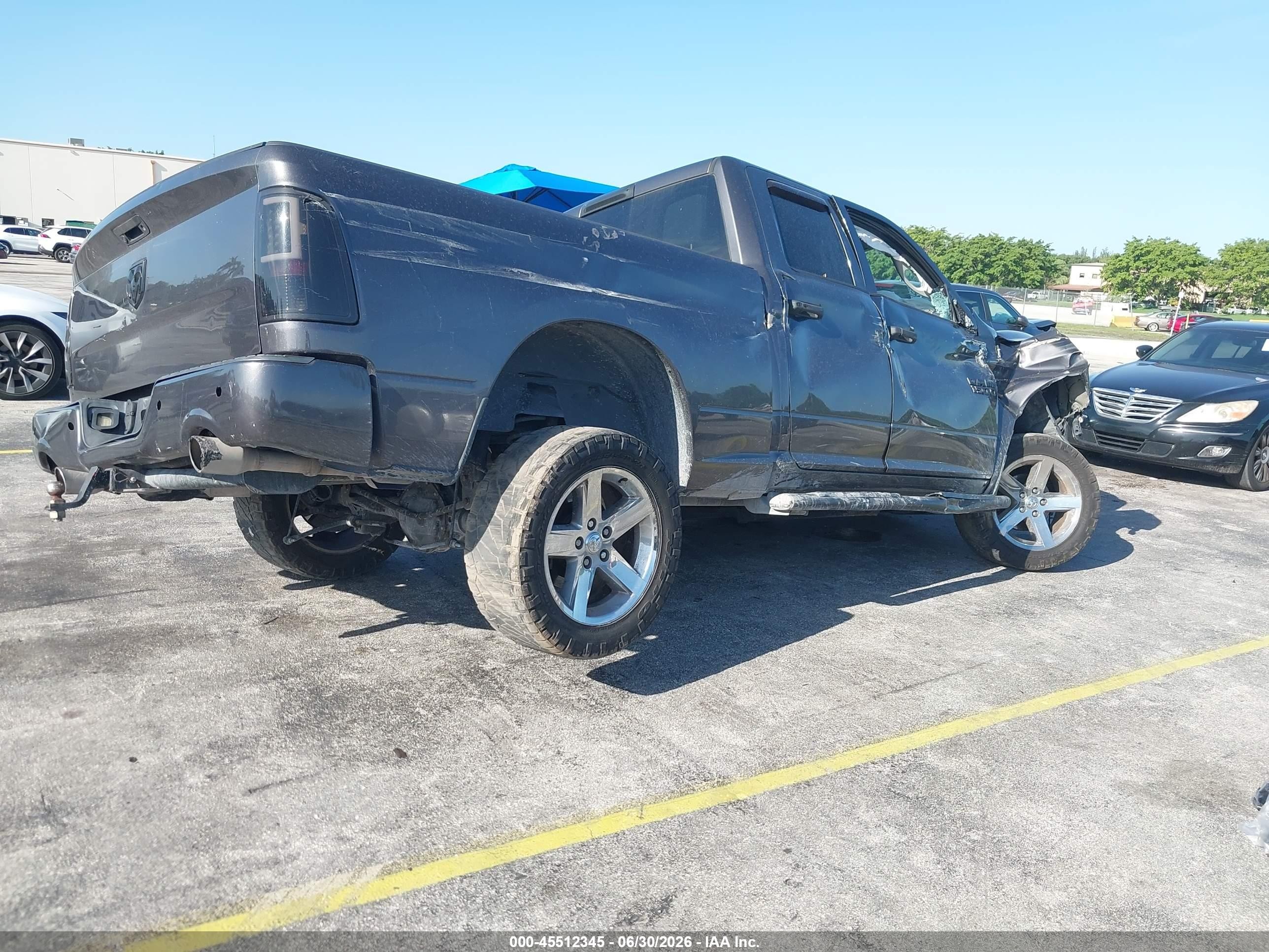 2015 Ram 1500 Express Серый vin: 1C6RR6FT2FS779343