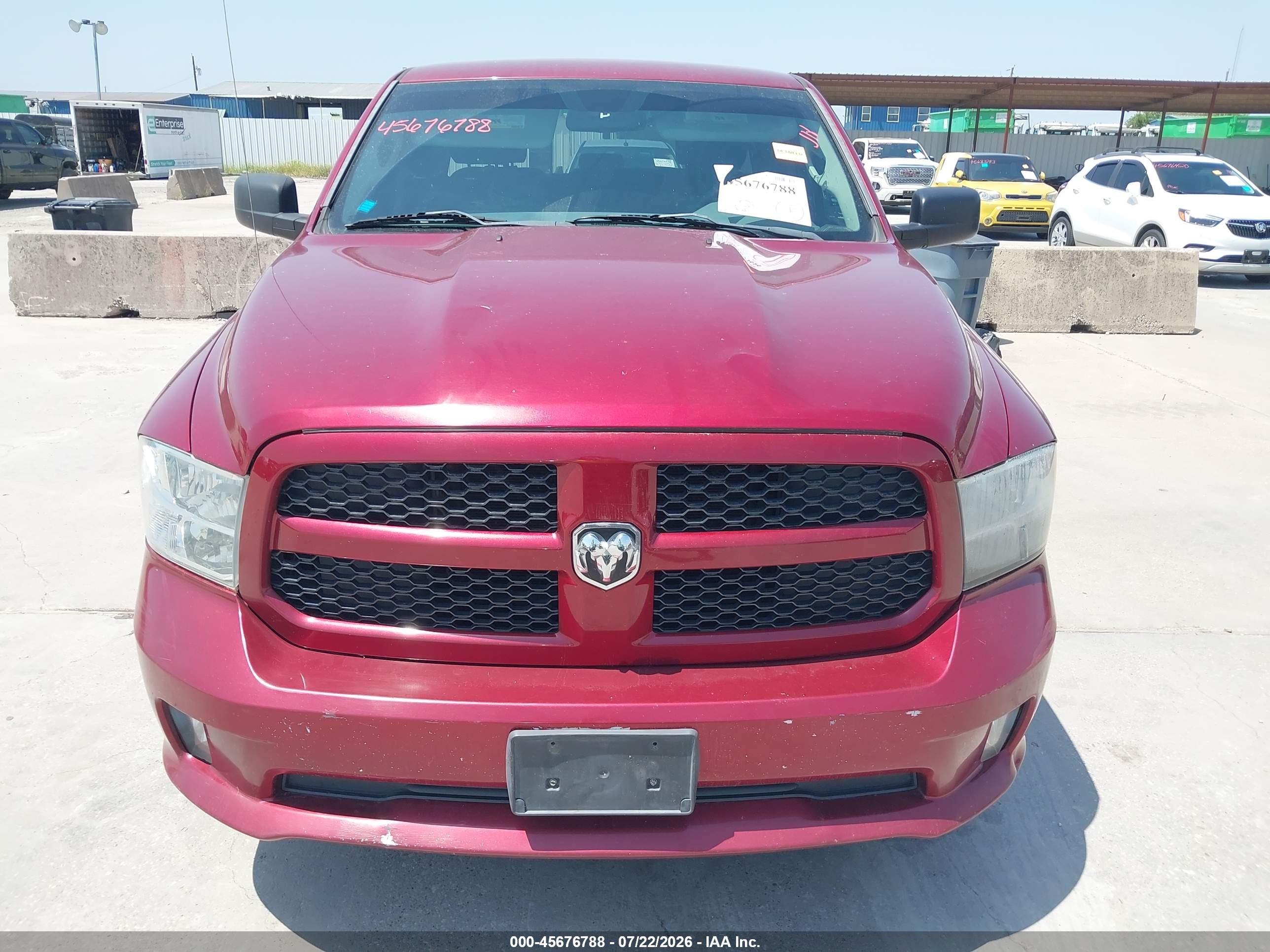 2014 Ram 1500 Express Burgundy vin: 1C6RR6FT3ES140788
