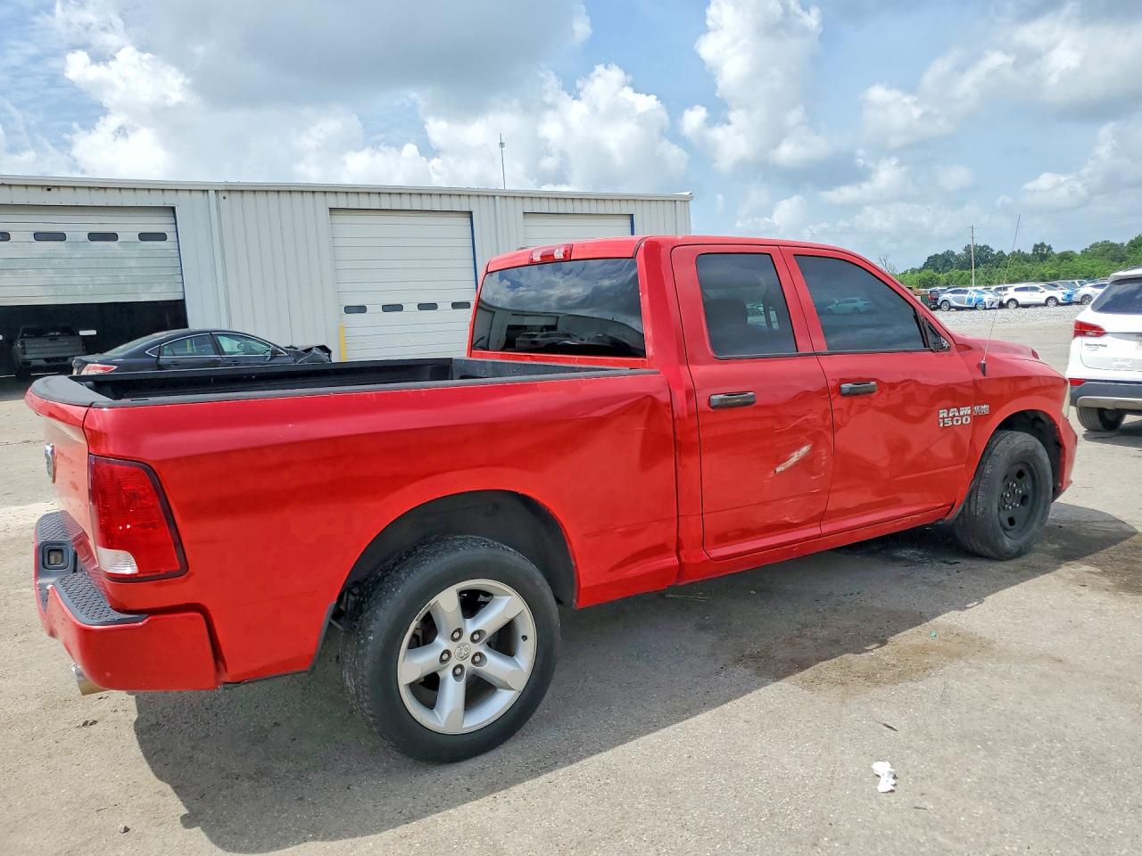 2014 Ram 1500 St Red vin: 1C6RR6FT3ES285877