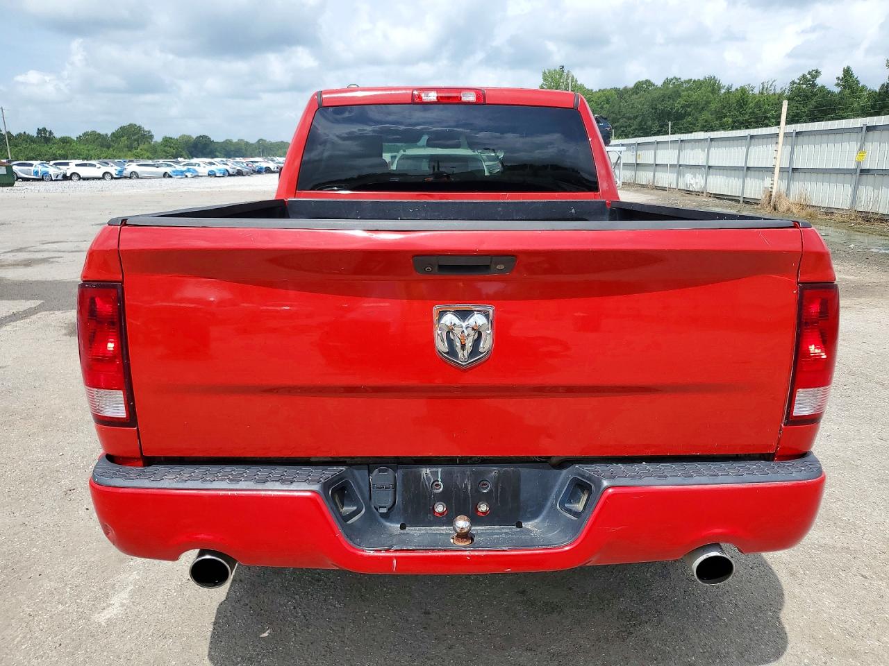 2014 Ram 1500 St Red vin: 1C6RR6FT3ES285877
