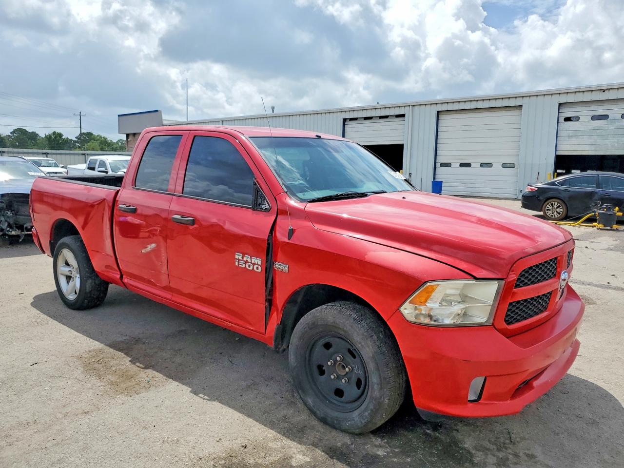 2014 Ram 1500 St Red vin: 1C6RR6FT3ES285877