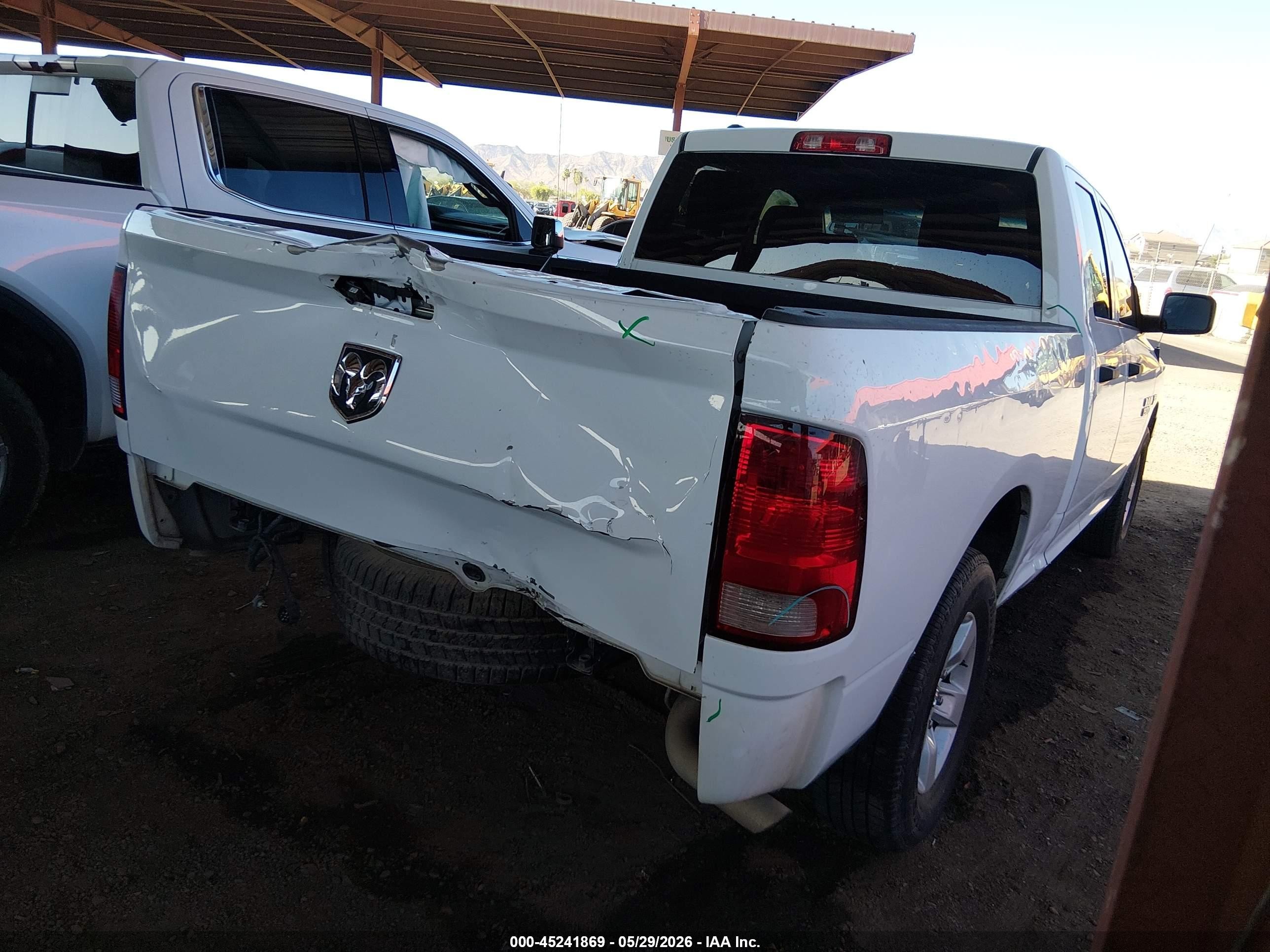 2016 Ram 1500 Tradesman White vin: 1C6RR6FT3GS347779