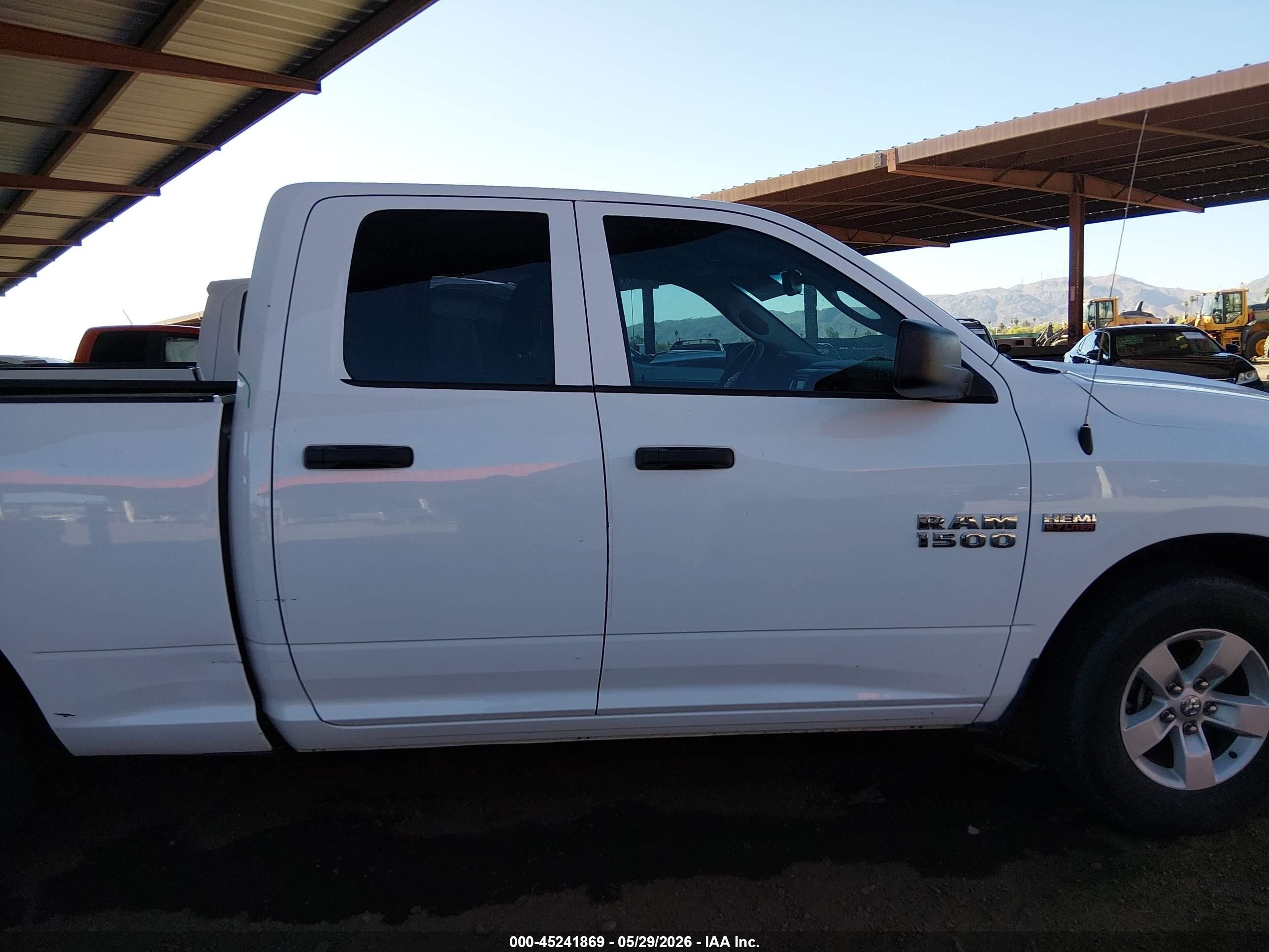 2016 Ram 1500 Tradesman White vin: 1C6RR6FT3GS347779