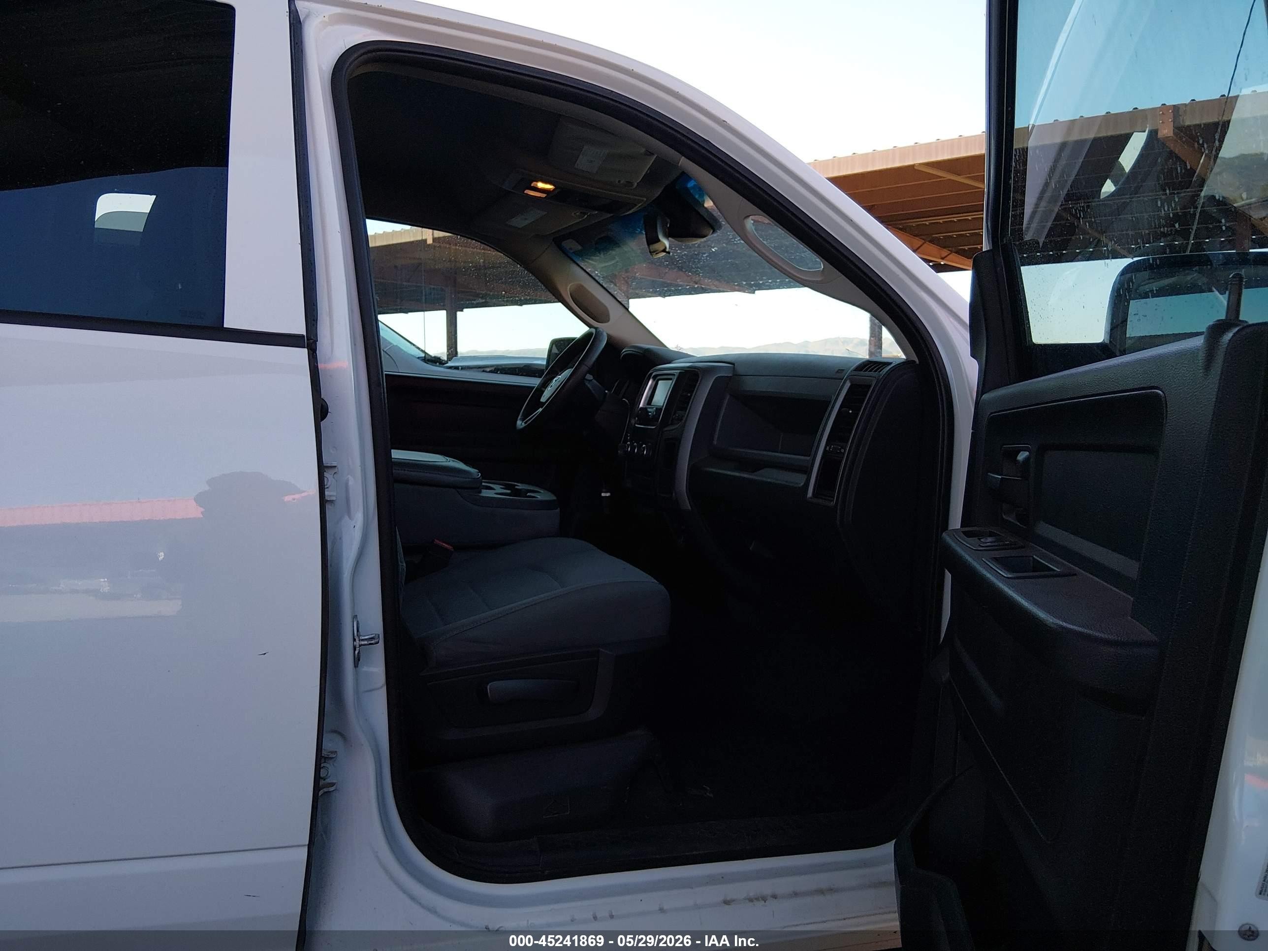 2016 Ram 1500 Tradesman White vin: 1C6RR6FT3GS347779