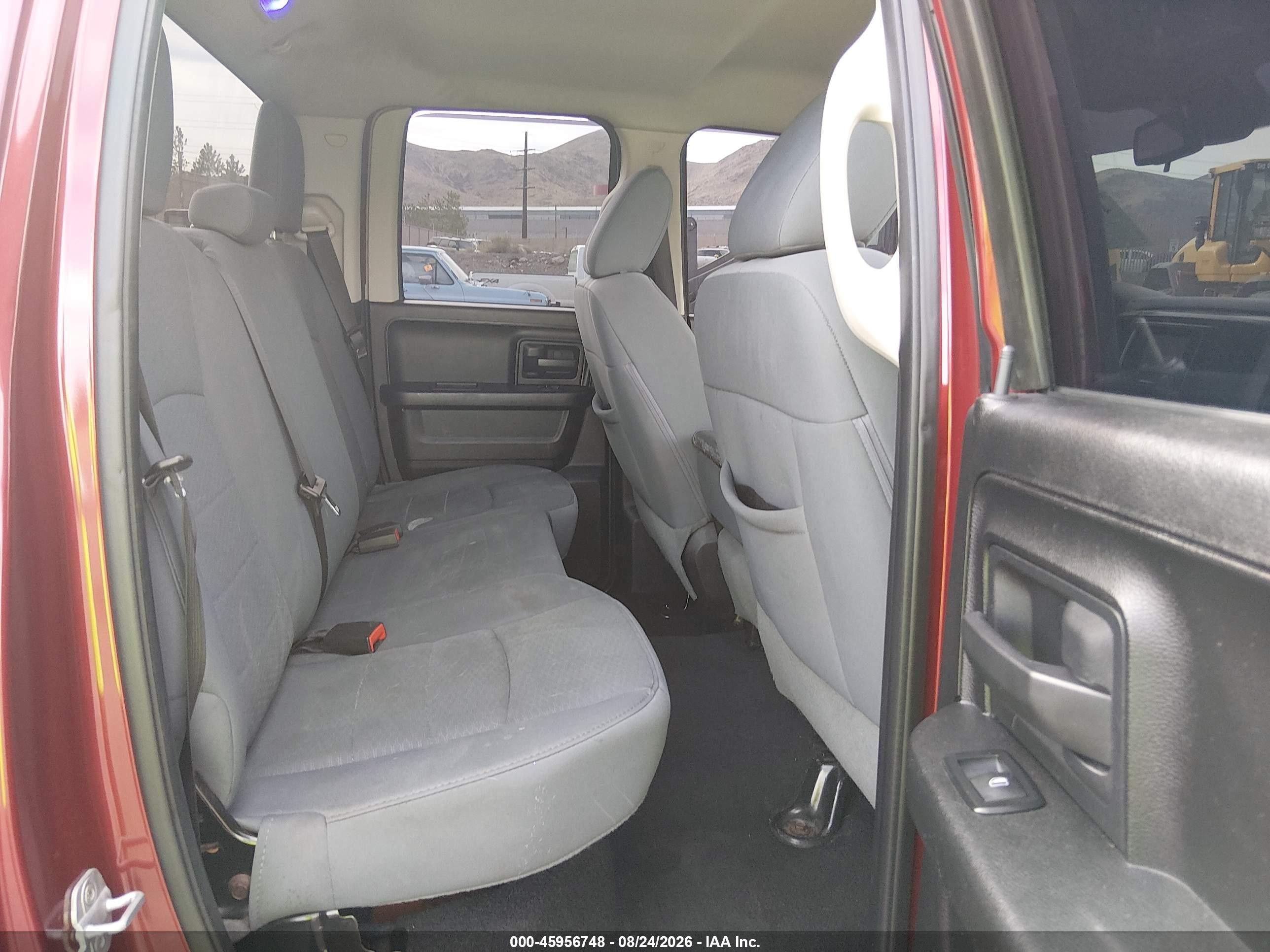 2013 Ram 1500 Express Burgundy vin: 1C6RR6FT4DS656303