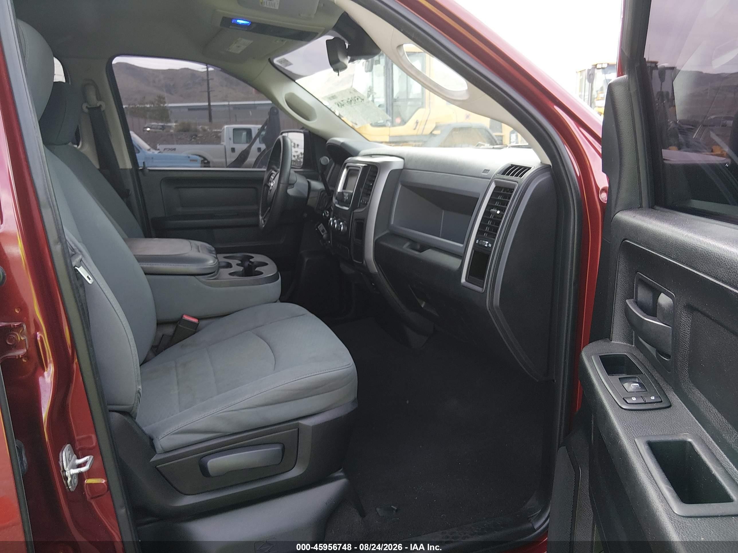 2013 Ram 1500 Express Burgundy vin: 1C6RR6FT4DS656303