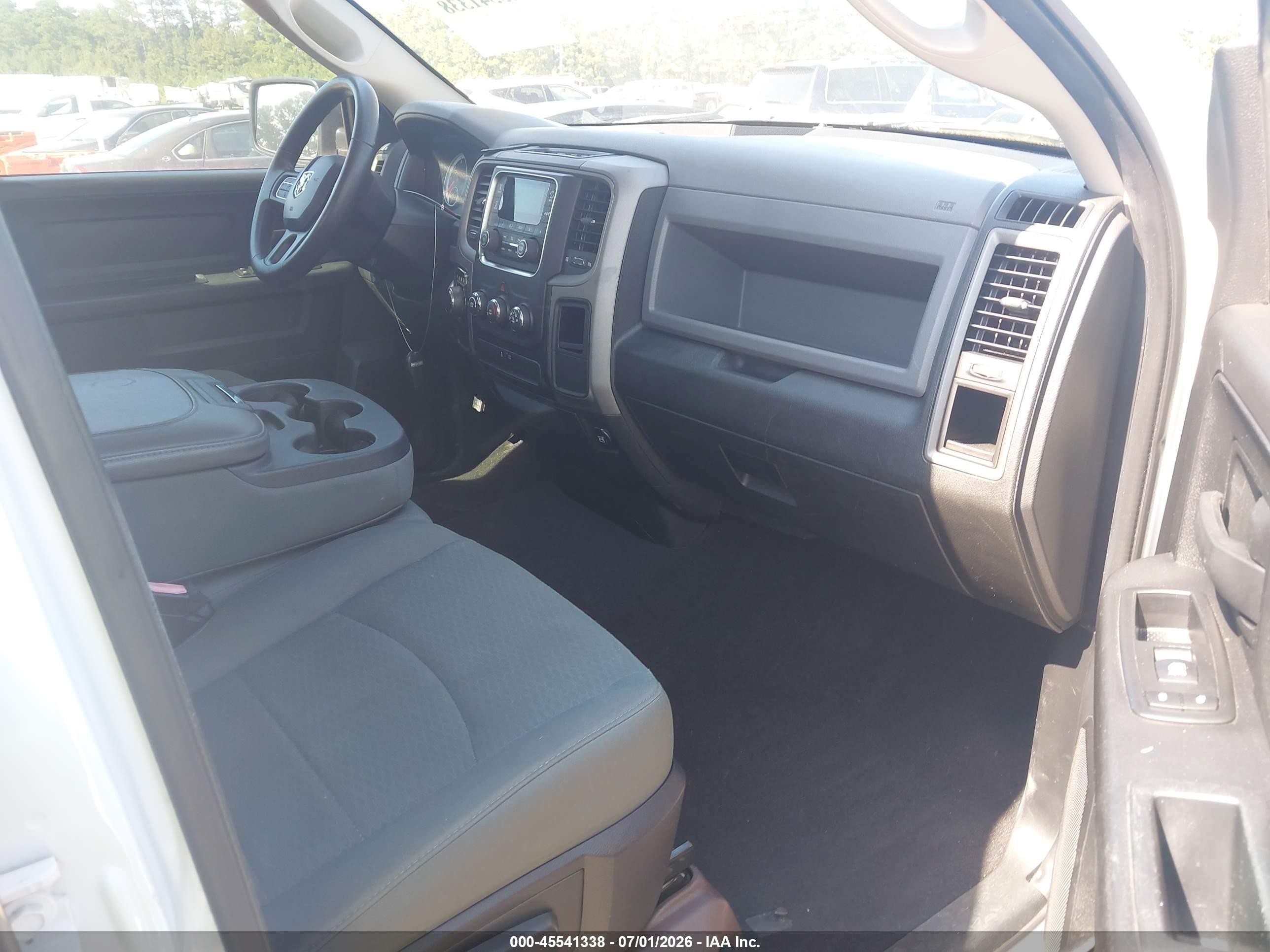 2015 Ram 1500 Express White vin: 1C6RR6FT4FS506484