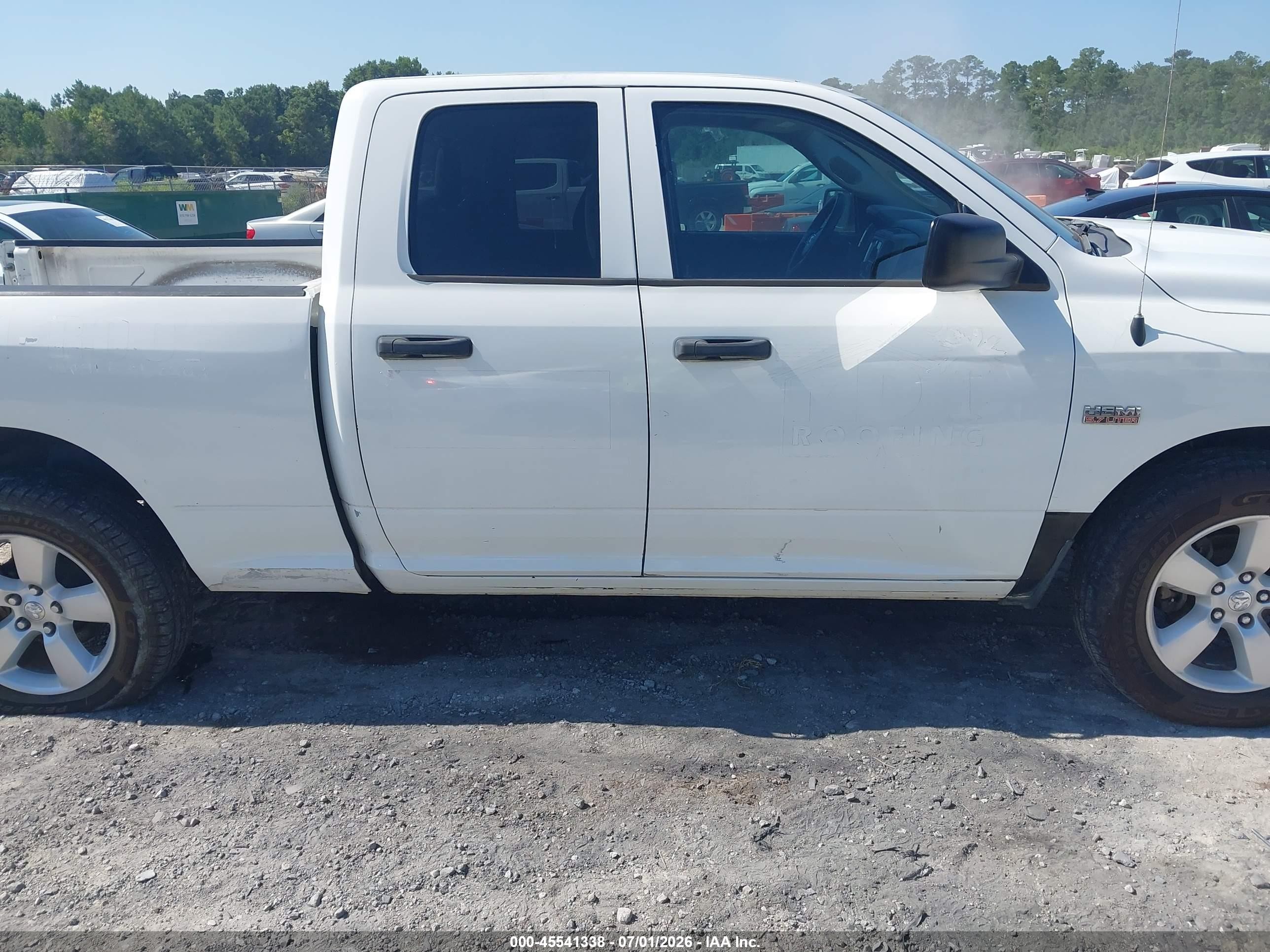 2015 Ram 1500 Express White vin: 1C6RR6FT4FS506484