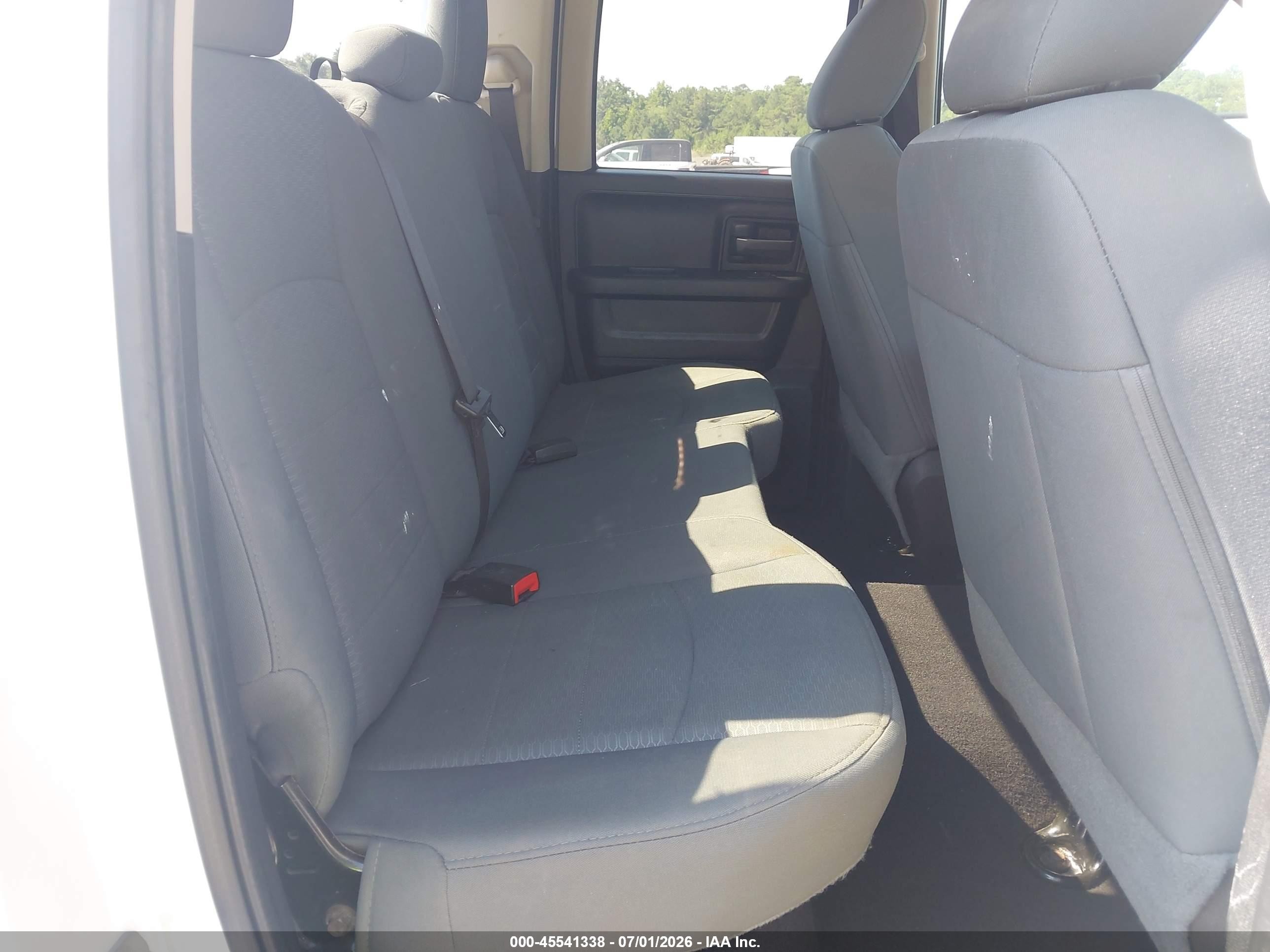 2015 Ram 1500 Express White vin: 1C6RR6FT4FS506484
