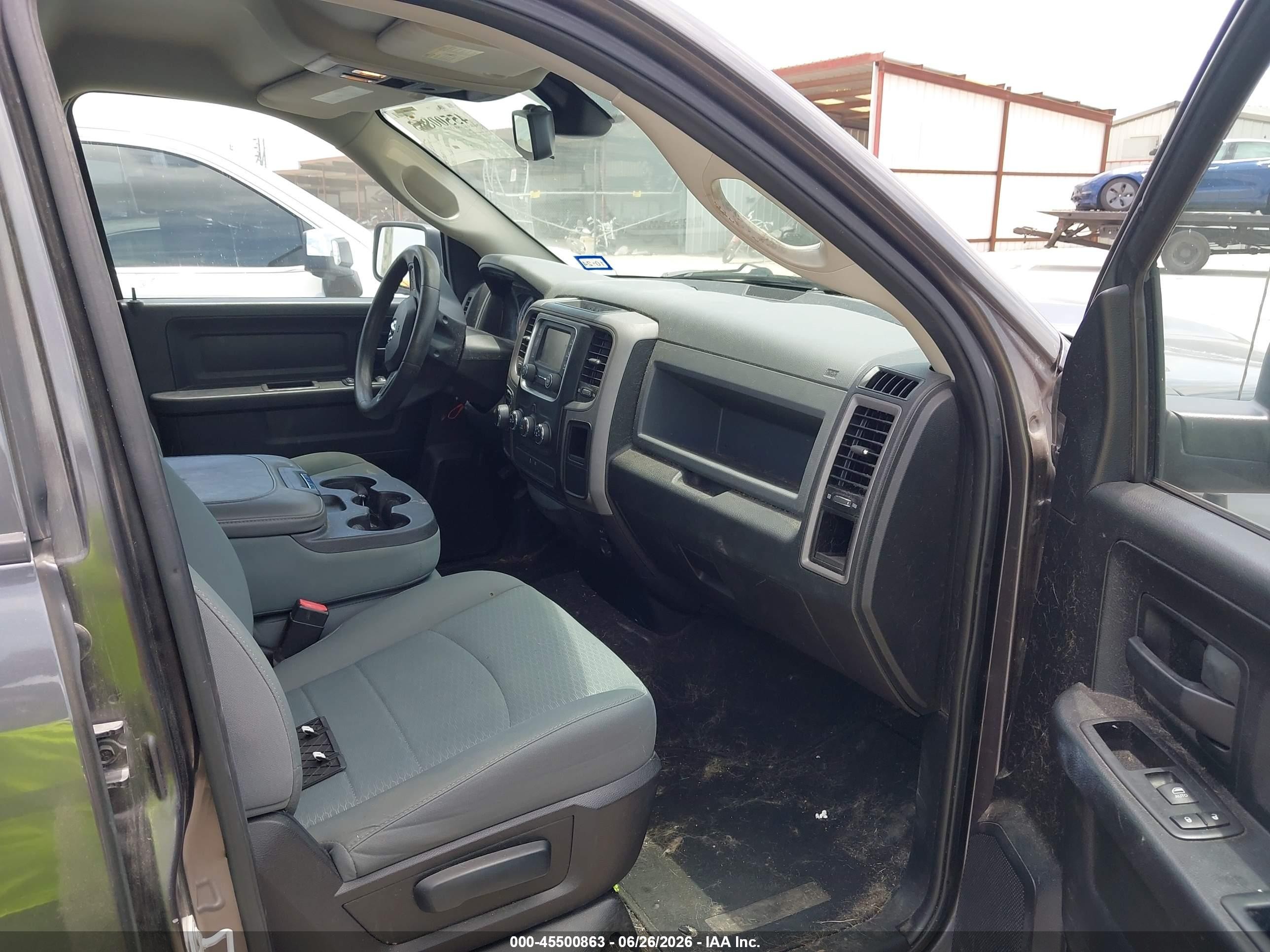 2015 Ram 1500 Express Серый vin: 1C6RR6FT4FS714705