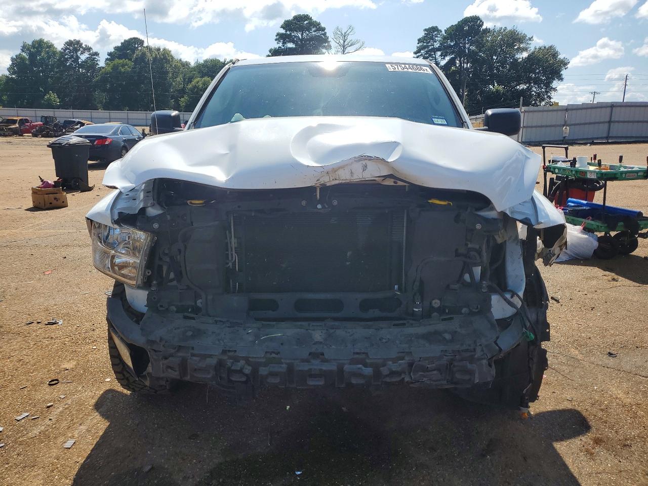 2013 Ram 1500 St White vin: 1C6RR6FT5DS518494