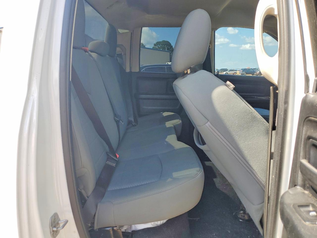 2013 Ram 1500 St White vin: 1C6RR6FT5DS518494