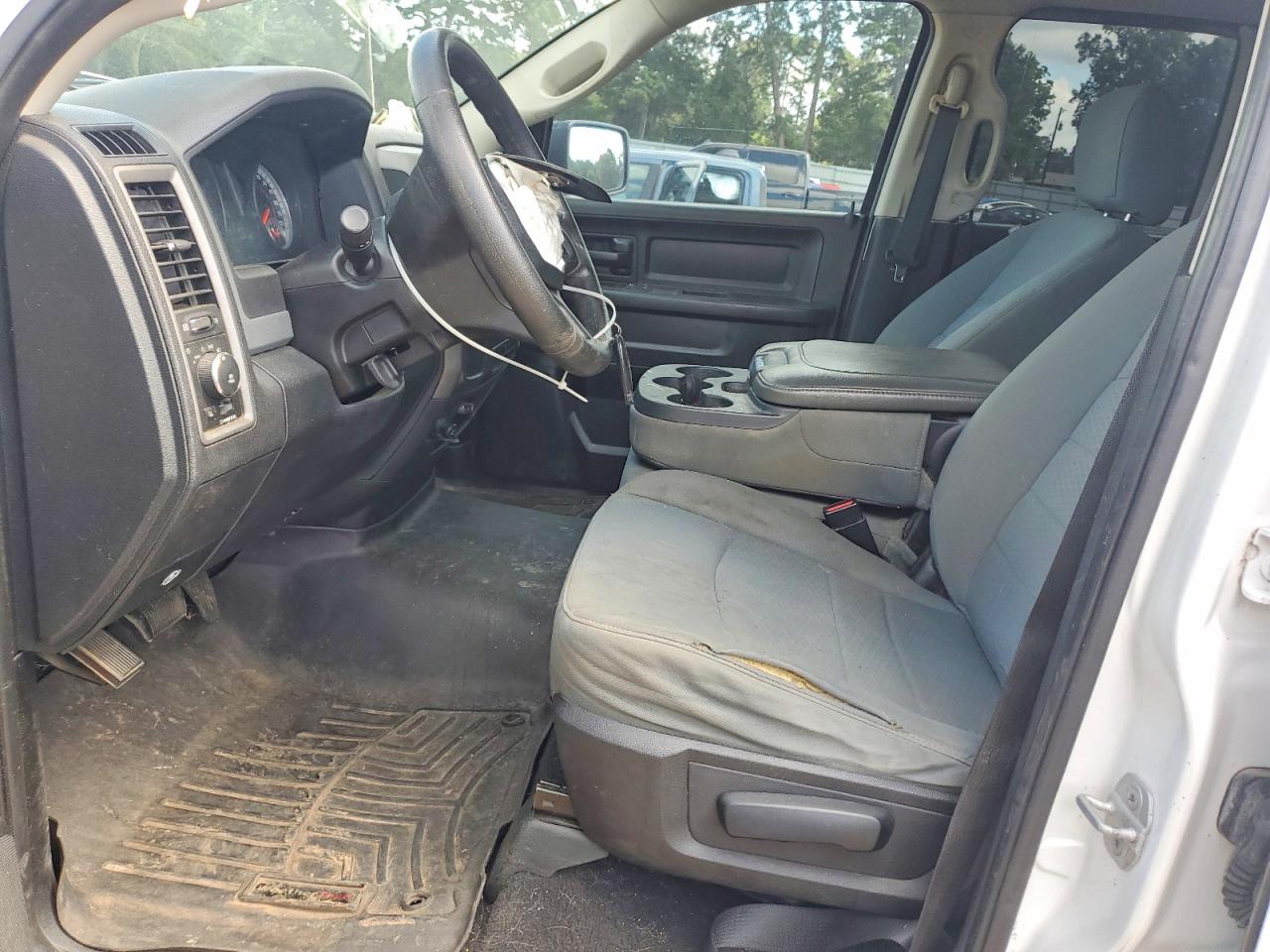 2013 Ram 1500 St White vin: 1C6RR6FT5DS518494