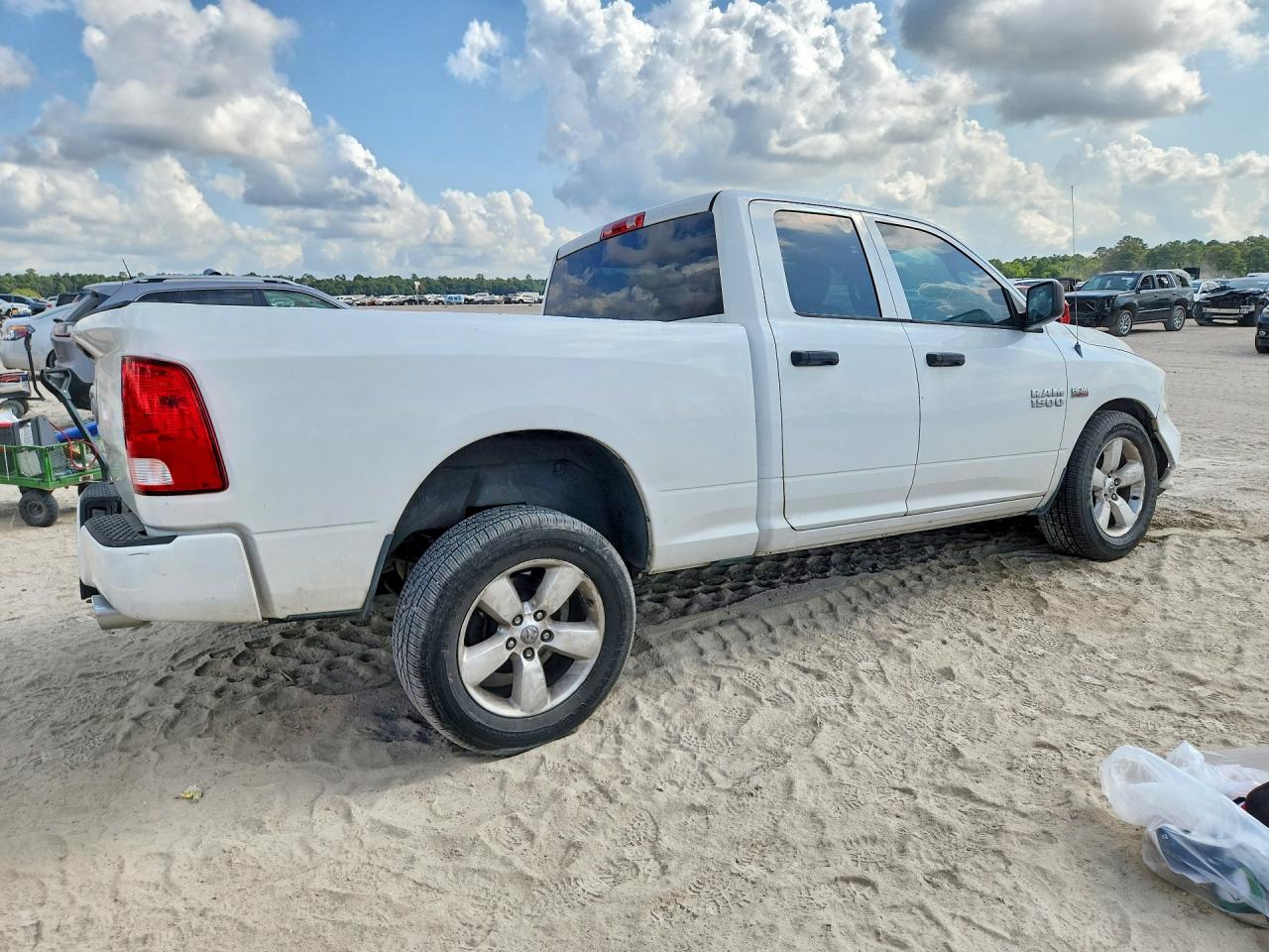 2013 Ram 1500 Tradesman White vin: 1C6RR6FT5DS595057