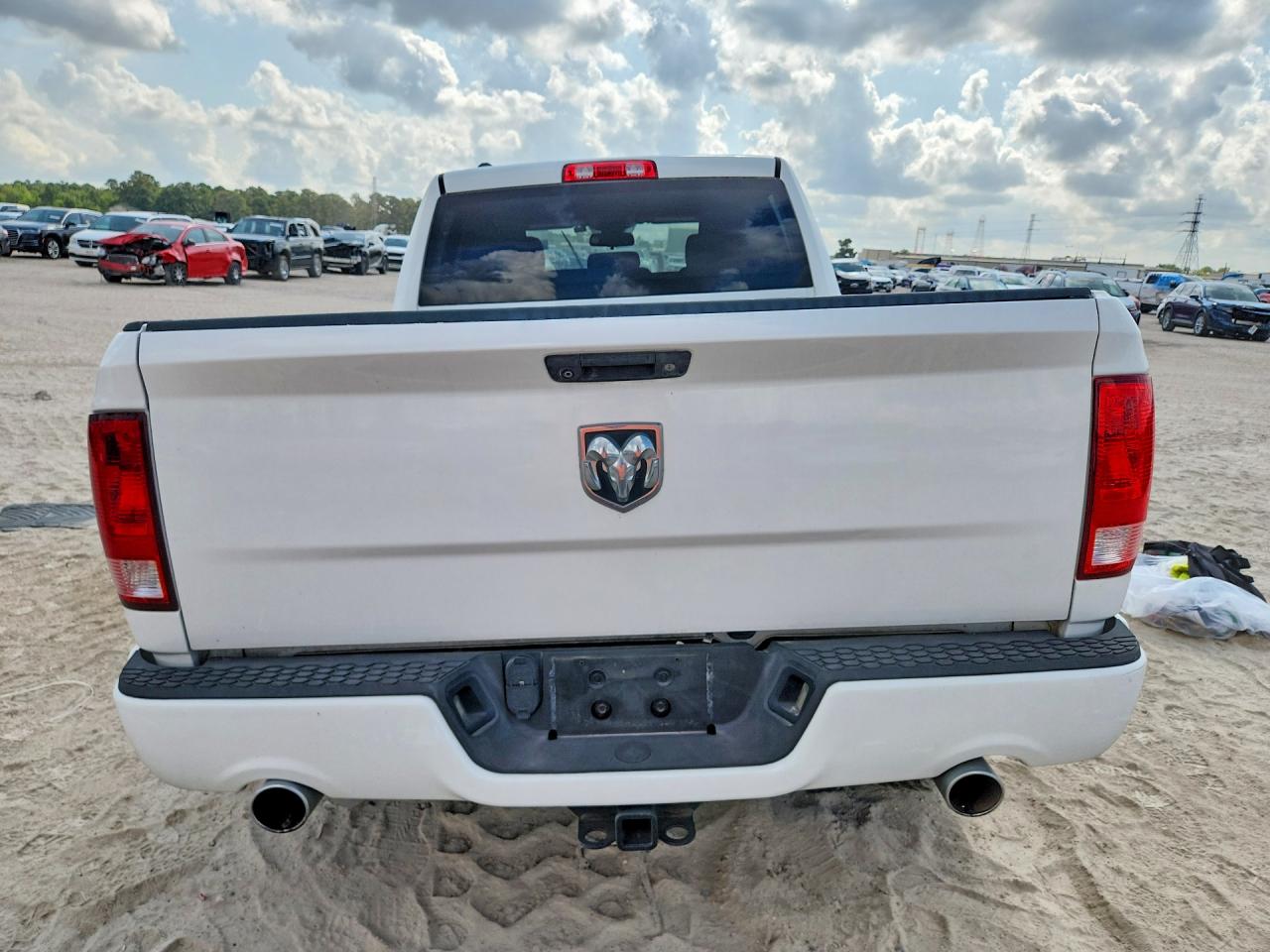 2013 Ram 1500 Tradesman White vin: 1C6RR6FT5DS595057