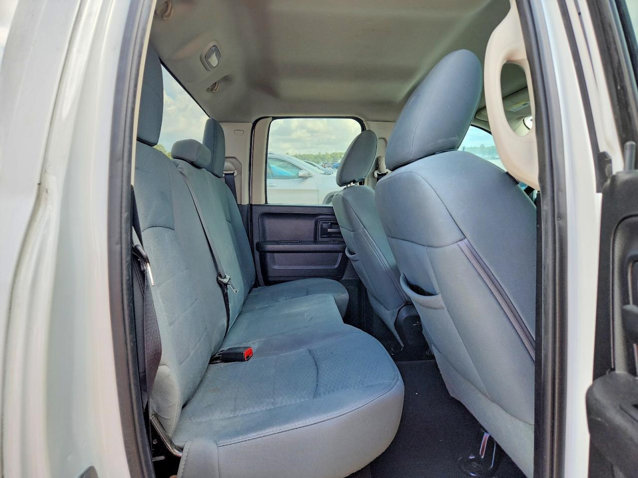 2013 Ram 1500 Tradesman White vin: 1C6RR6FT5DS595057
