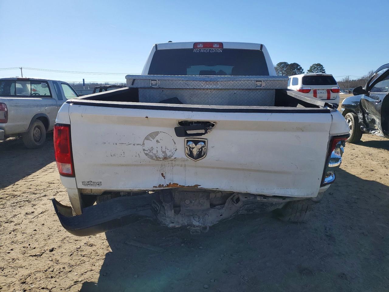 2014 Ram 1500 St White vin: 1C6RR6FT5ES245493