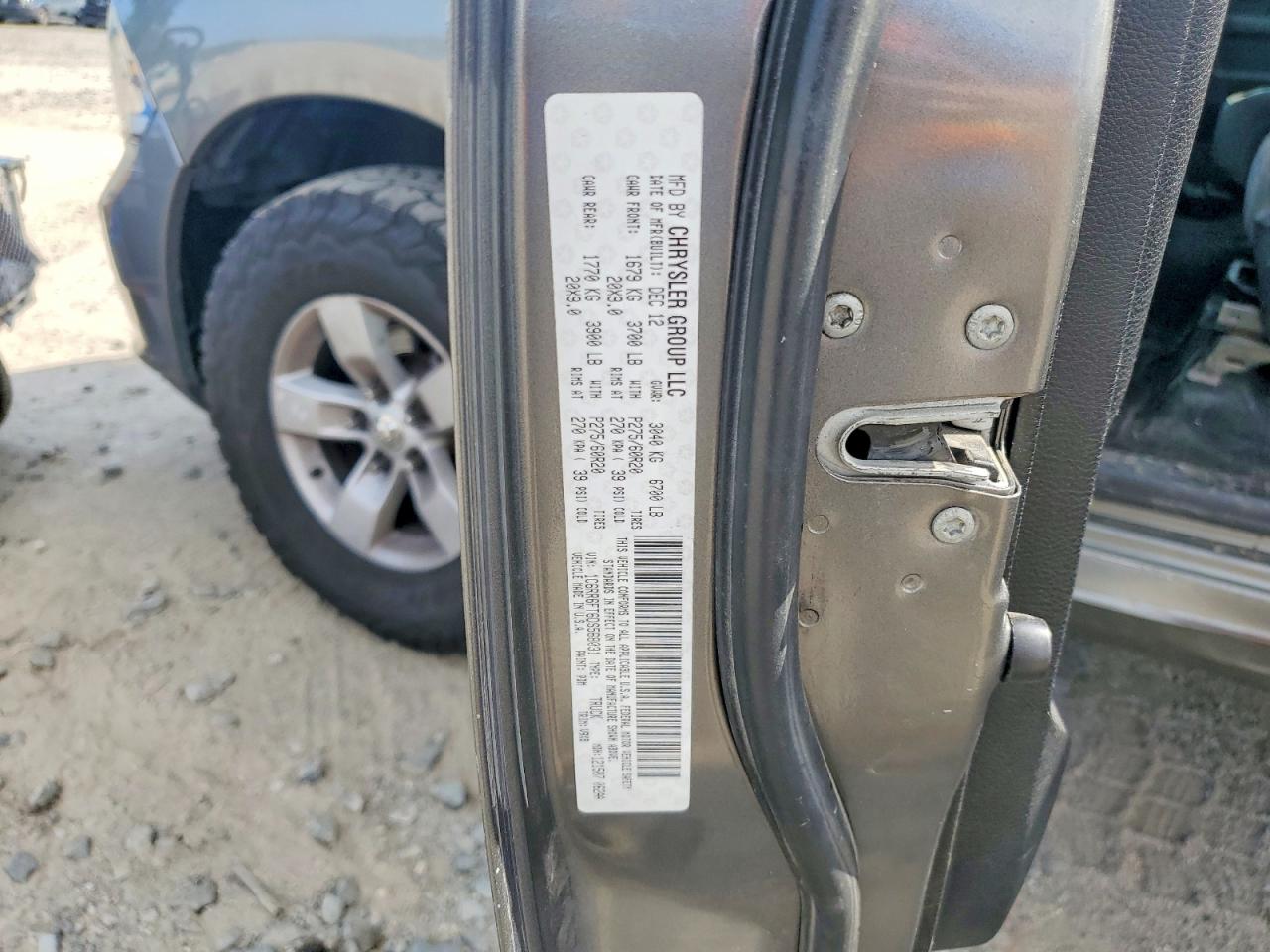 2013 Ram 1500 St Gray vin: 1C6RR6FT6DS568031