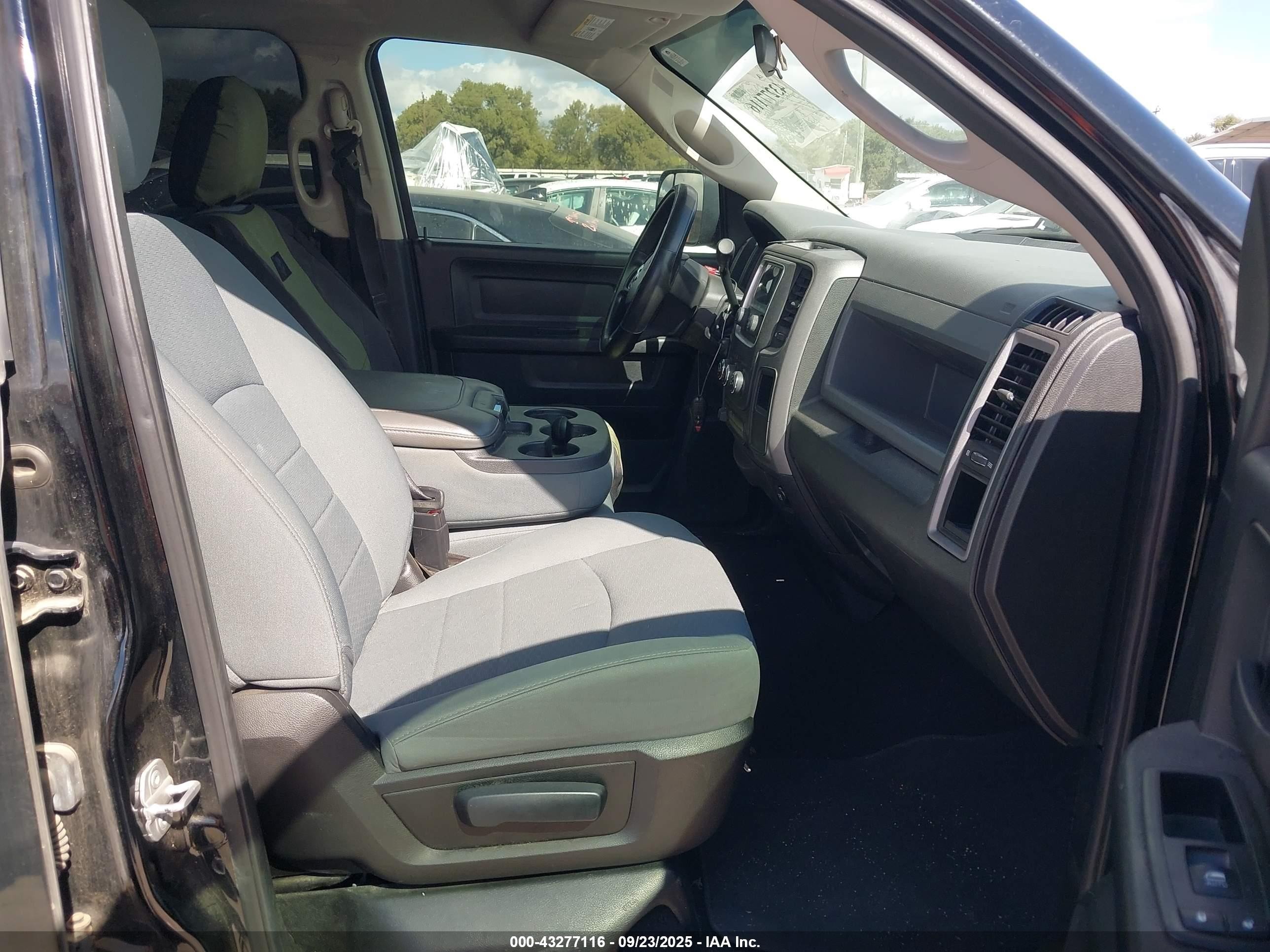 2014 Ram 1500 Express Черный vin: 1C6RR6FT6ES160582
