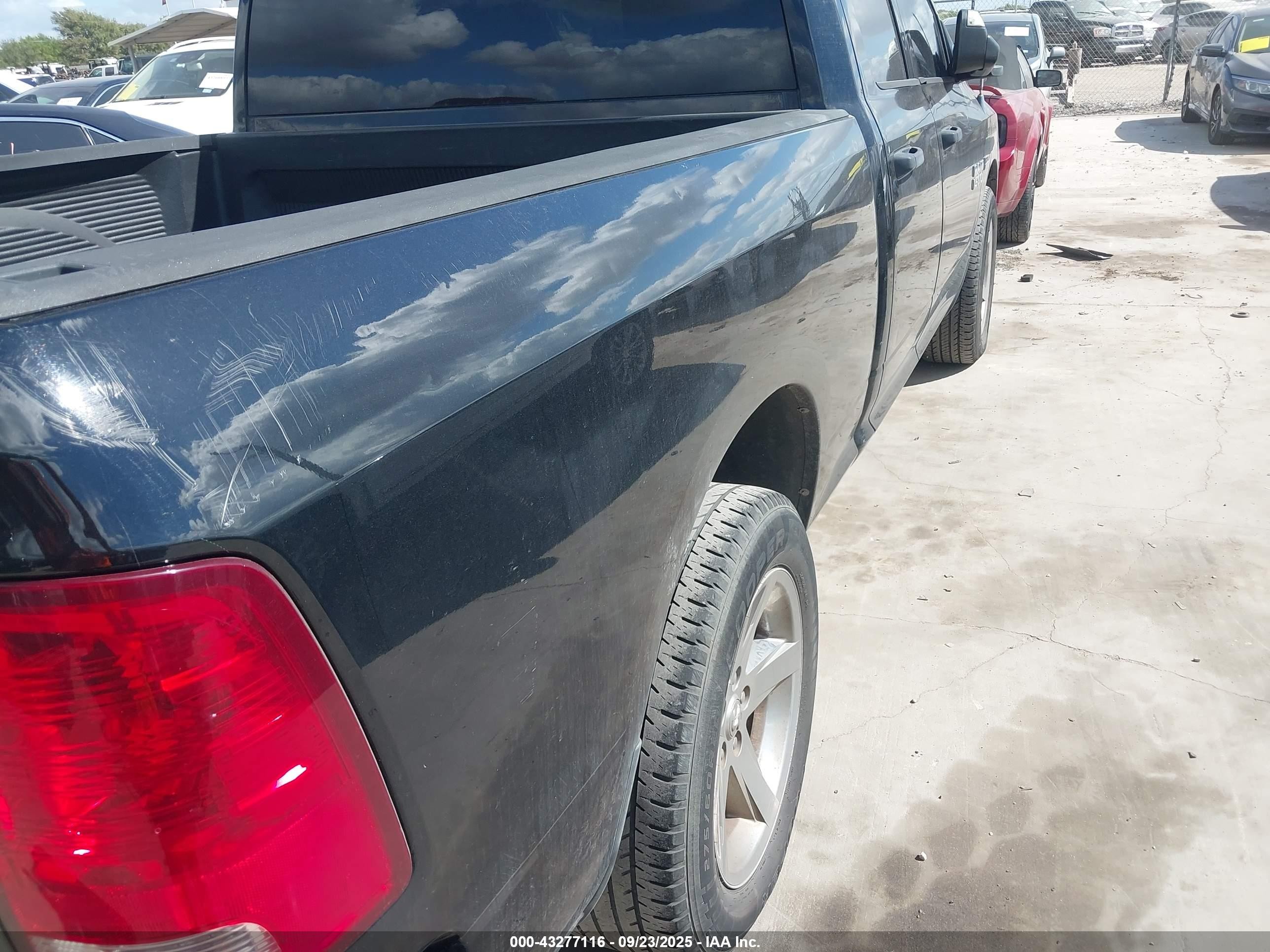 2014 Ram 1500 Express Черный vin: 1C6RR6FT6ES160582