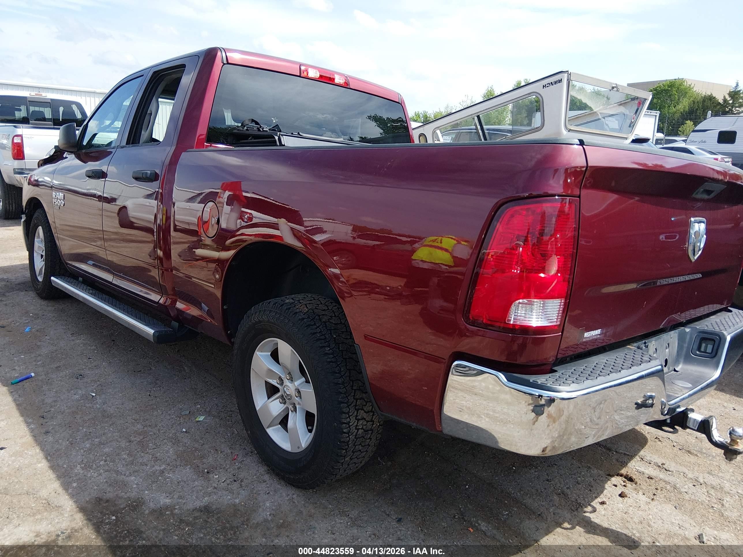 2019 Ram 1500 Classic   Темно-бордовый vin: 1C6RR6FT6KS745786
