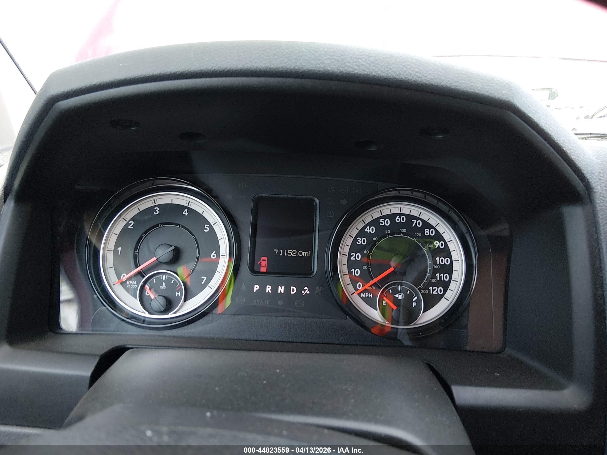 2019 Ram 1500 Classic   Темно-бордовый vin: 1C6RR6FT6KS745786