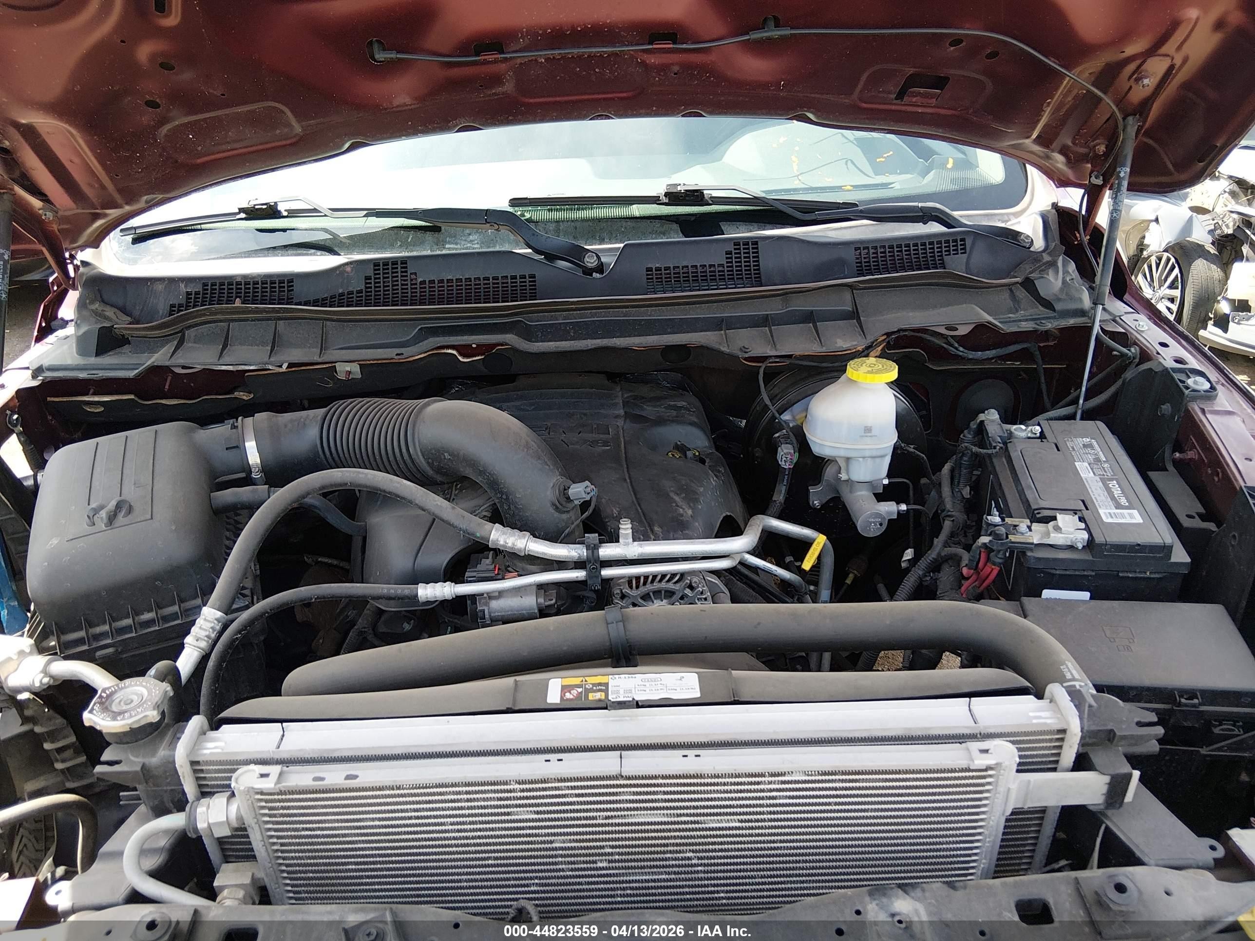 2019 Ram 1500 Classic   Темно-бордовый vin: 1C6RR6FT6KS745786
