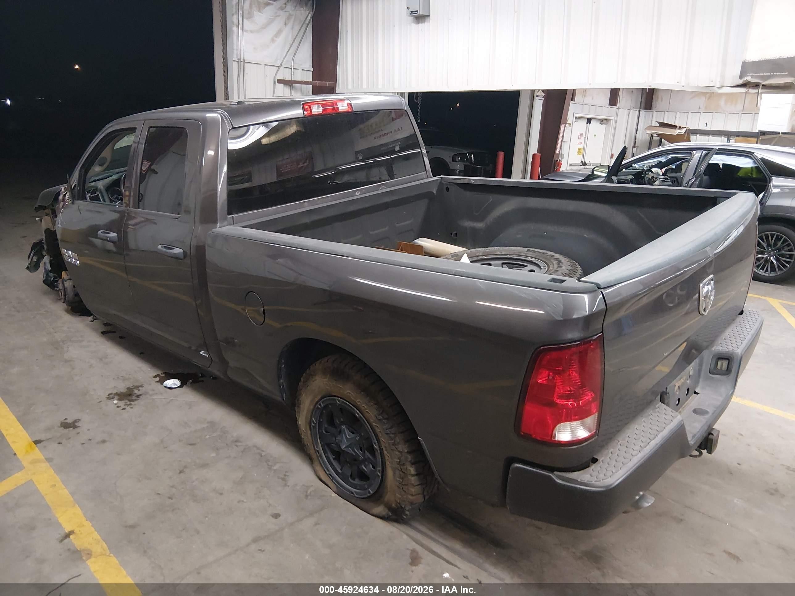 2015 Ram 1500 Tradesman Серый vin: 1C6RR6FT7FS654161