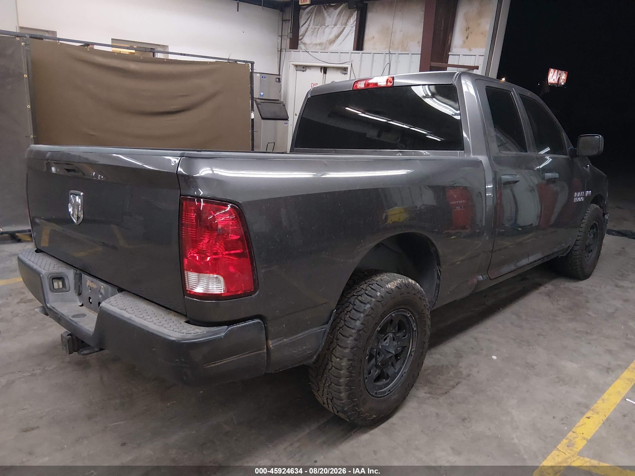 2015 Ram 1500 Tradesman Серый vin: 1C6RR6FT7FS654161