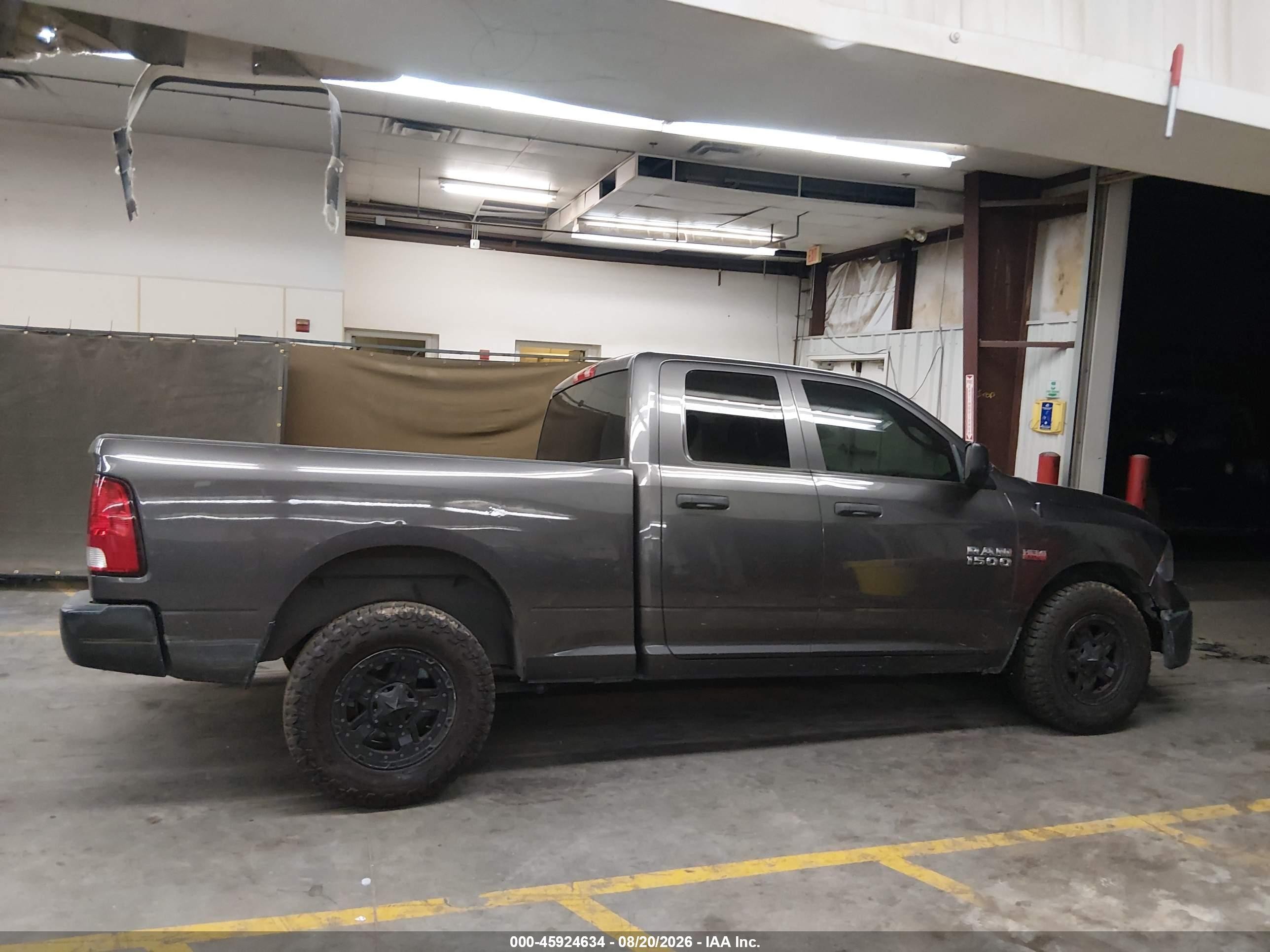 2015 Ram 1500 Tradesman Серый vin: 1C6RR6FT7FS654161