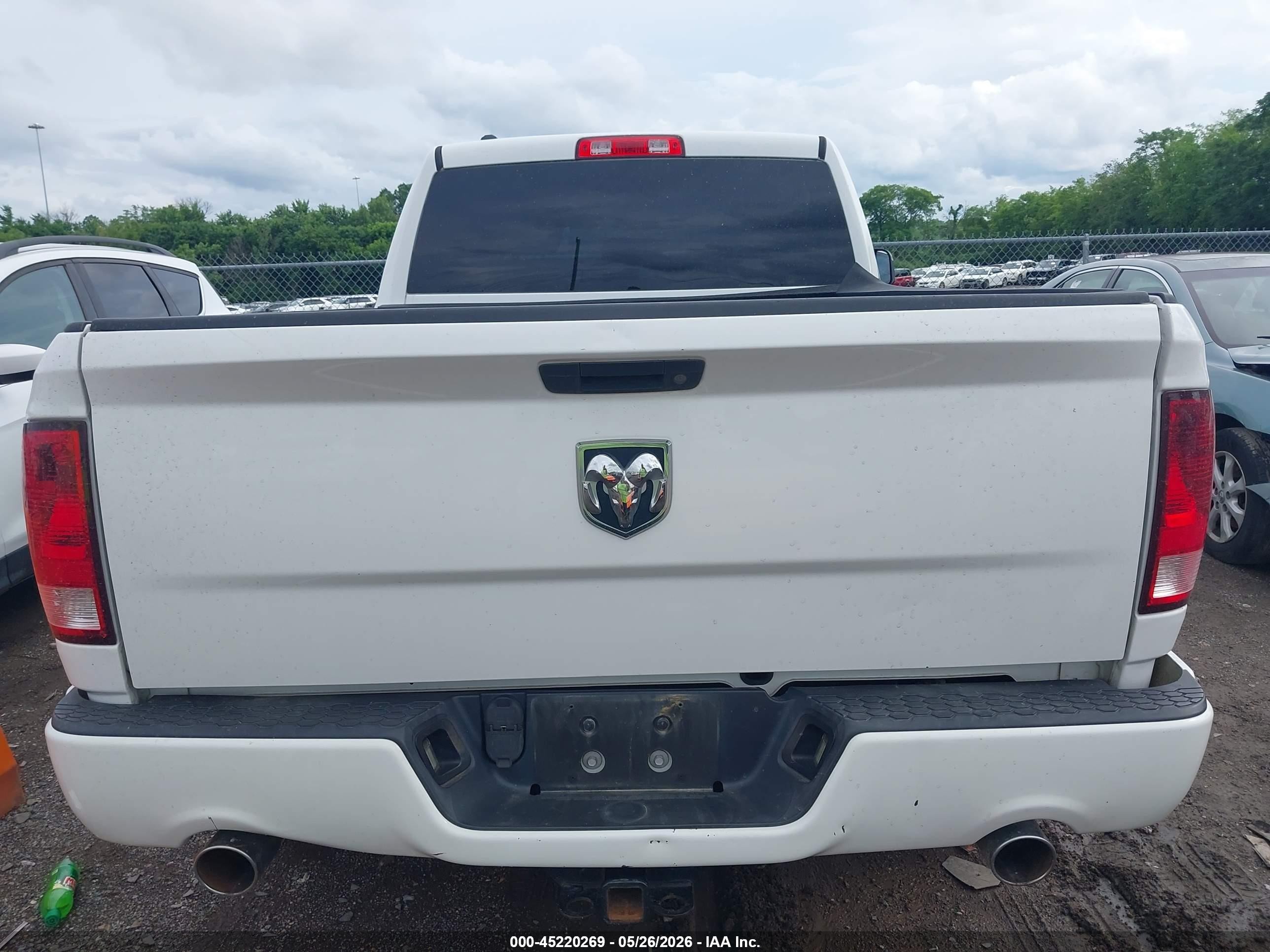 2013 Ram 1500 Express White vin: 1C6RR6FT8DS712484