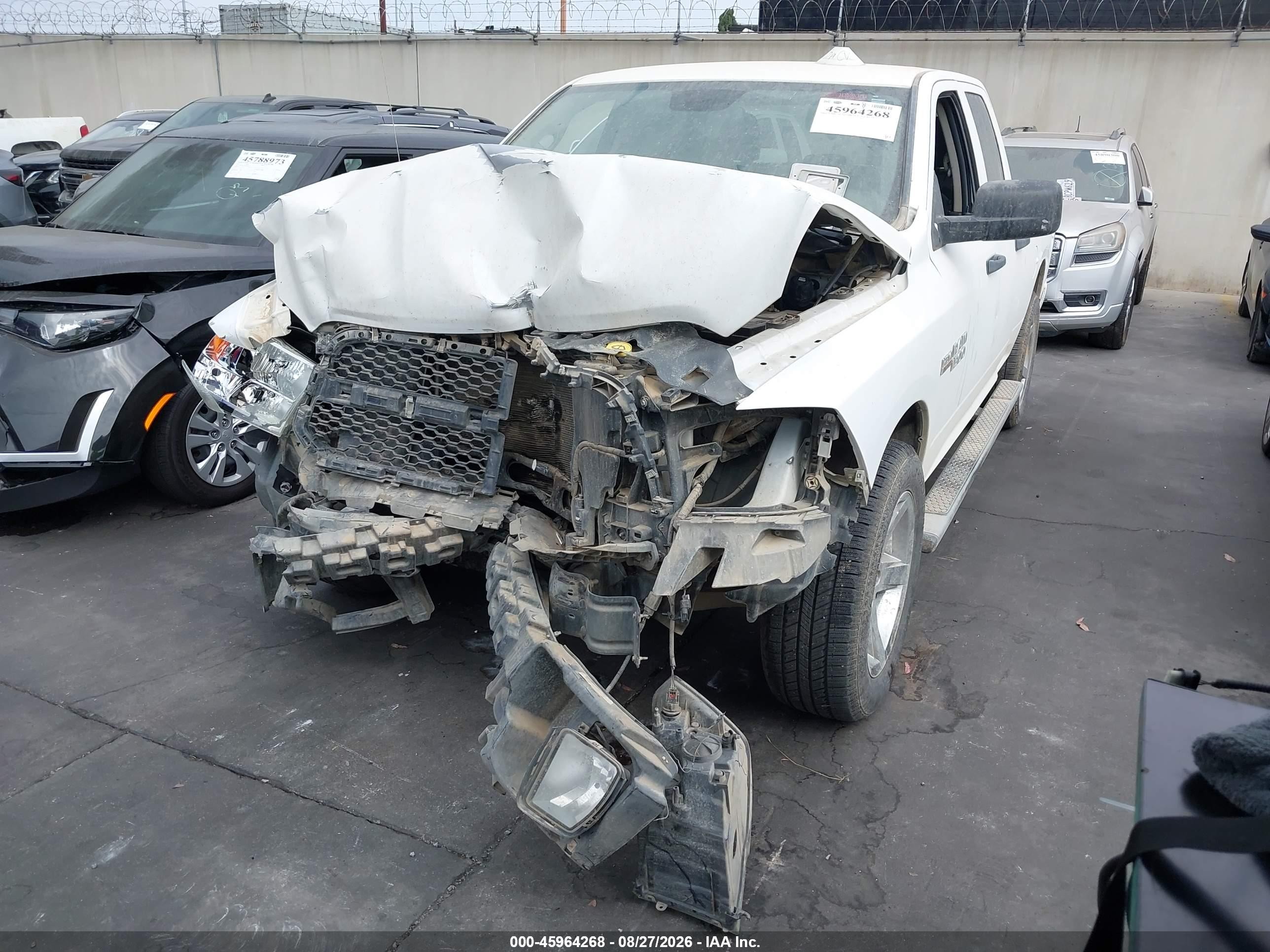2014 Ram 1500 Express White vin: 1C6RR6FT8ES293506