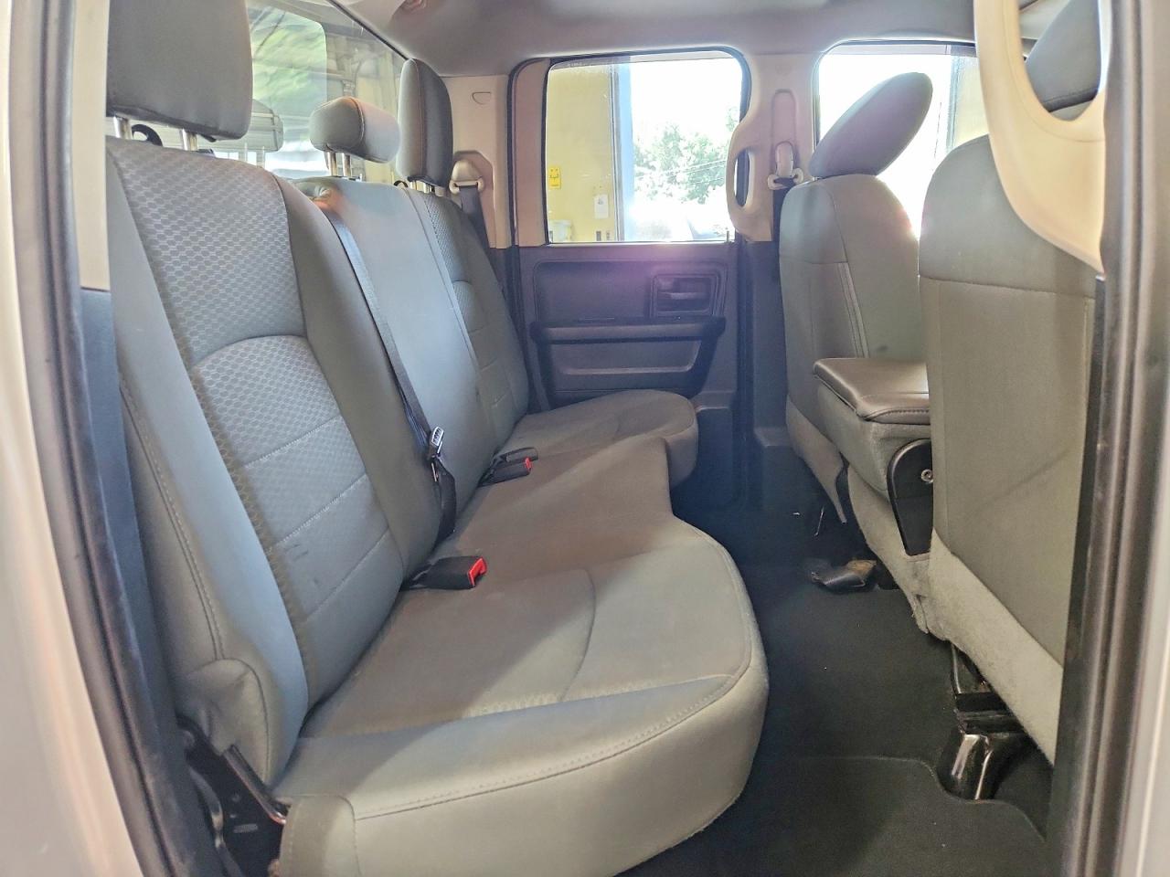 2014 Ram 1500 St Silver vin: 1C6RR6FT8ES377549