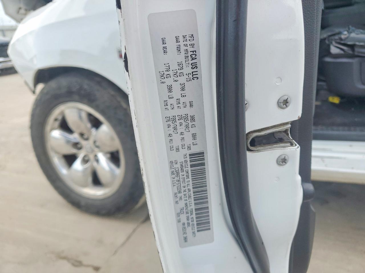 2015 Ram 1500 St White vin: 1C6RR6FT8FS722208