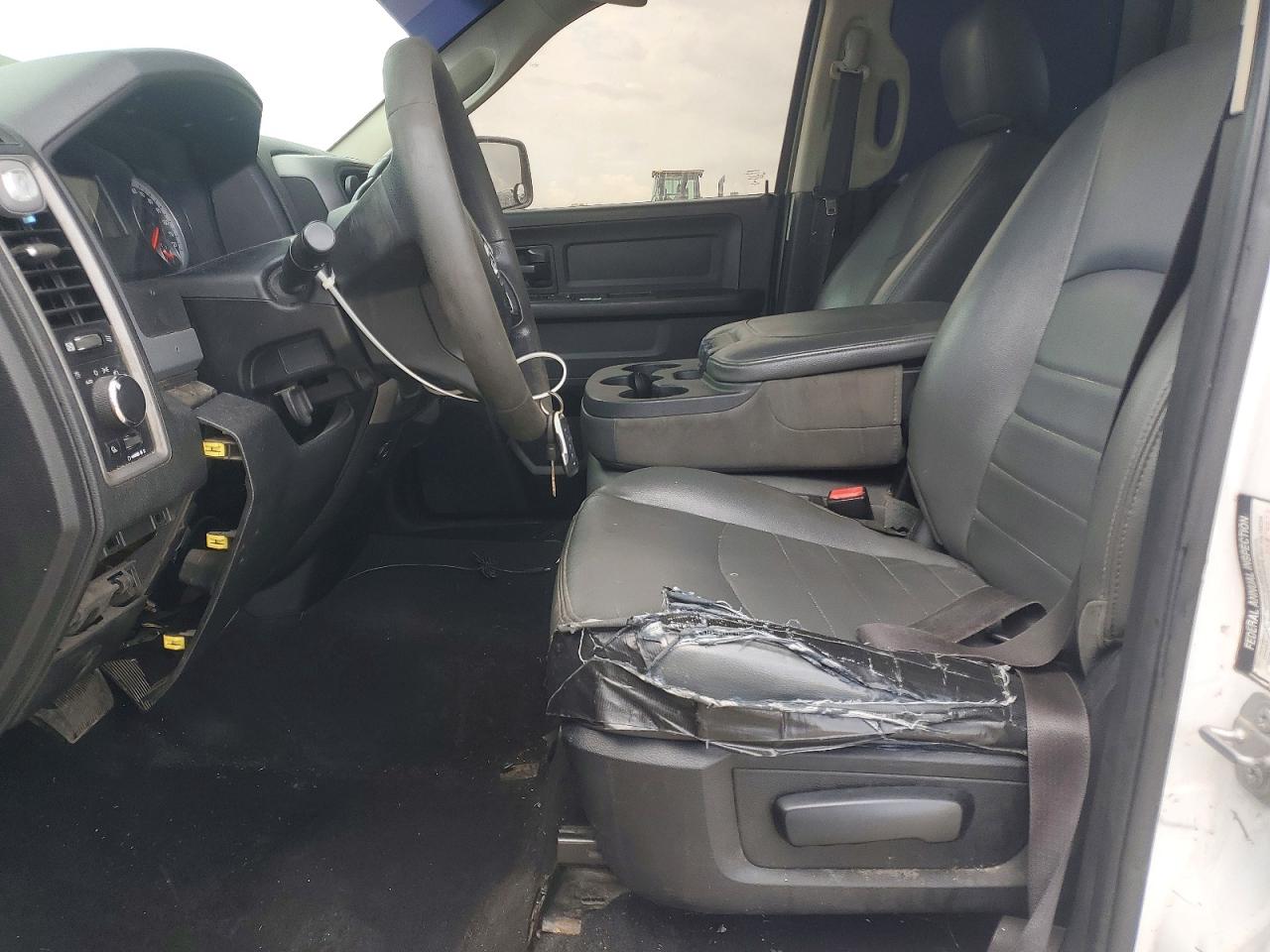 2015 Ram 1500 St White vin: 1C6RR6FT8FS722208