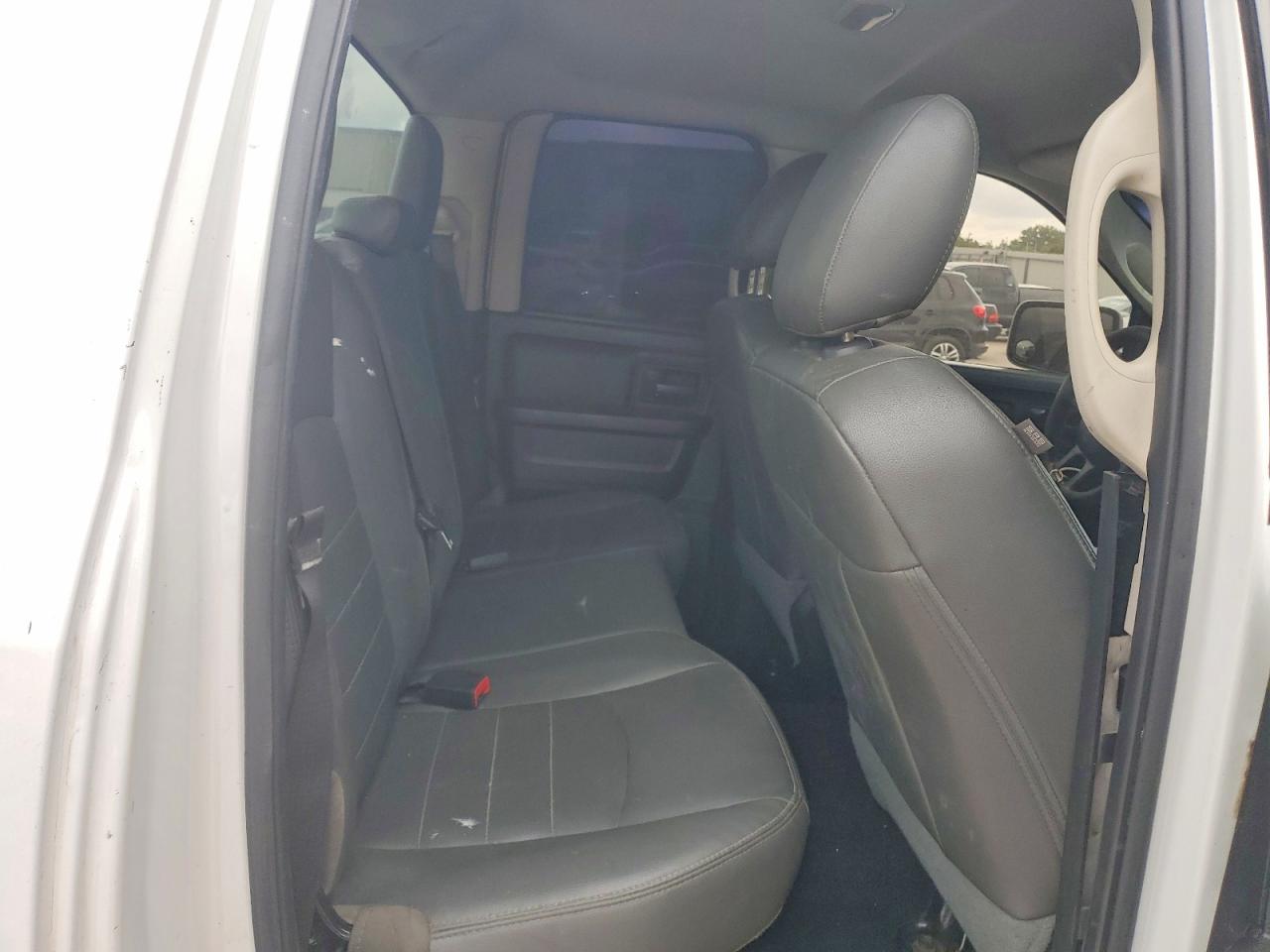 2015 Ram 1500 St White vin: 1C6RR6FT8FS722208