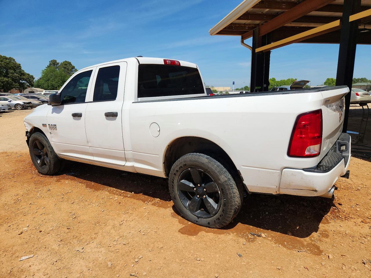 2016 Ram 1500 St White vin: 1C6RR6FT8GS415395