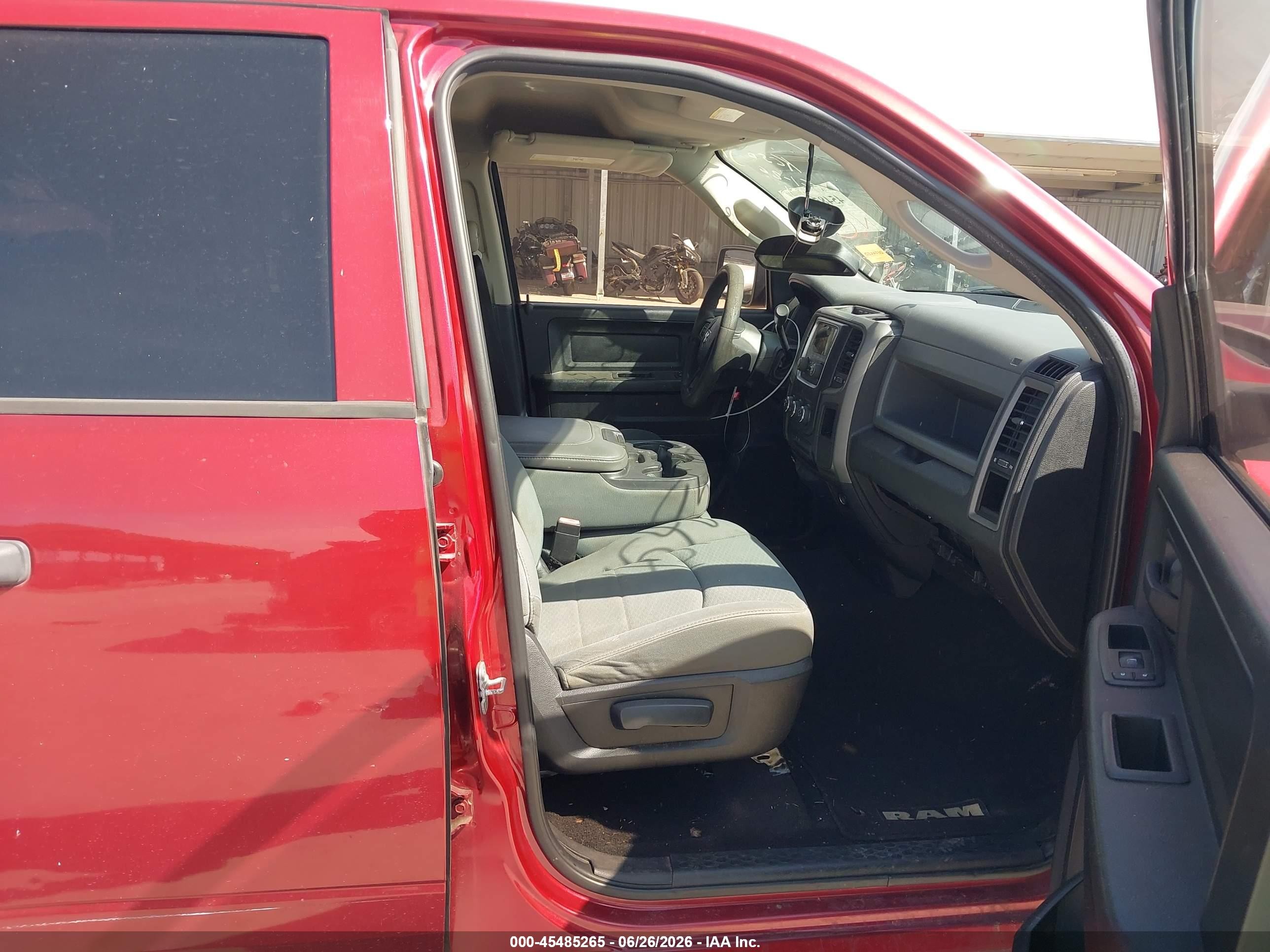 2013 Ram 1500 Express Burgundy vin: 1C6RR6FT9DS550459