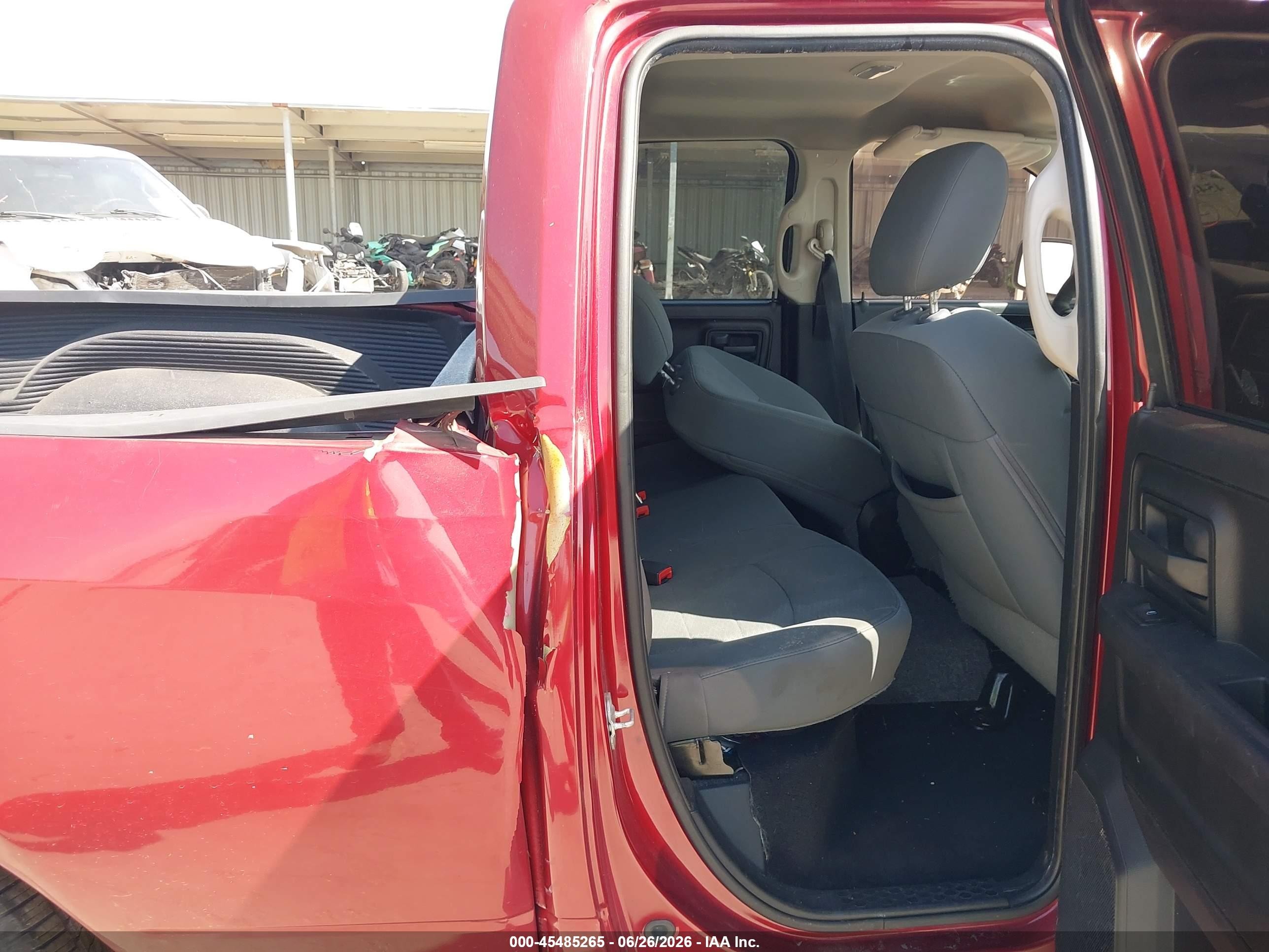 2013 Ram 1500 Express Burgundy vin: 1C6RR6FT9DS550459